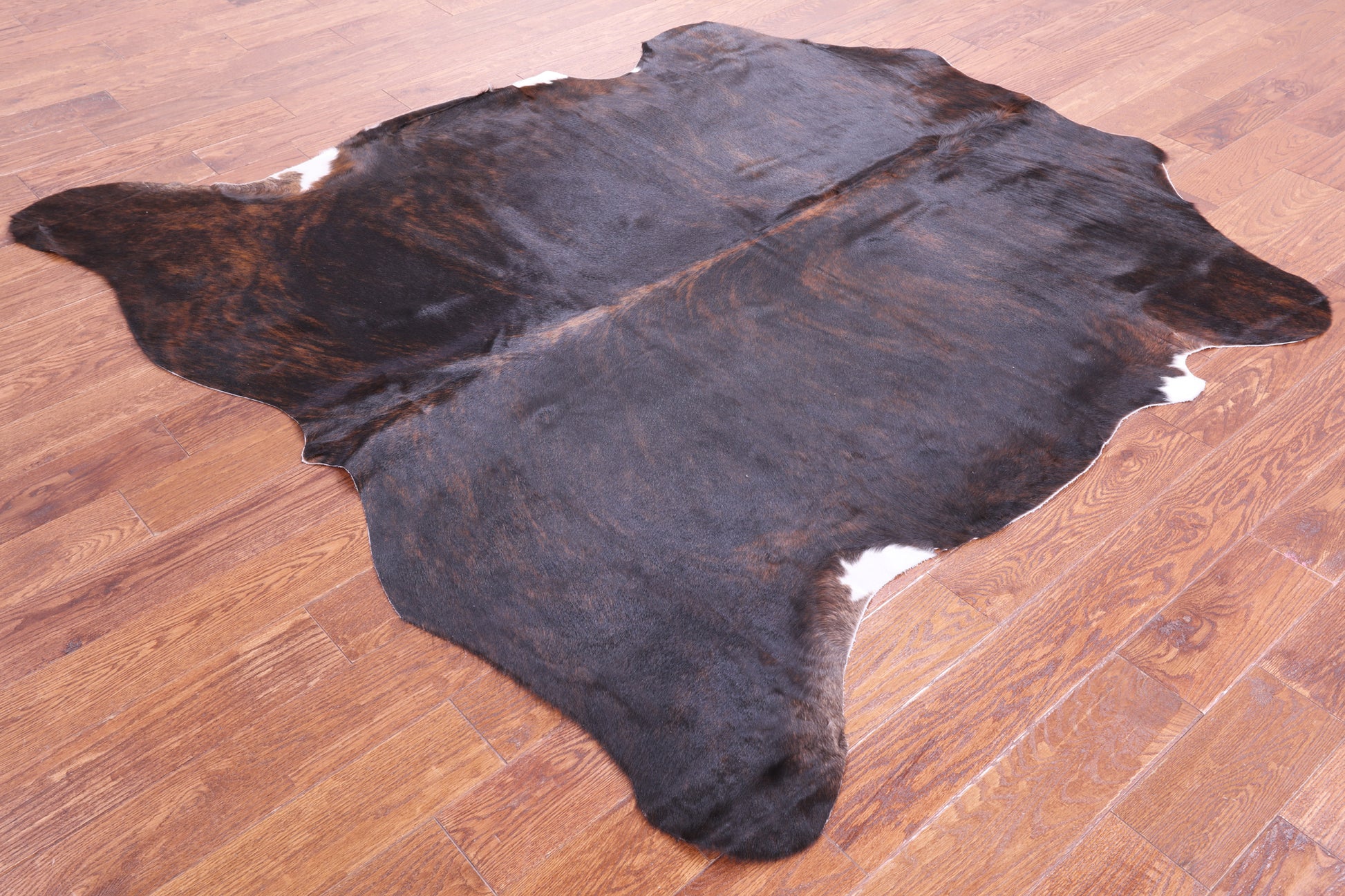 Natural Hair-On Cowhide Rug - 6' 5" X 6' 6" - Golden Nile