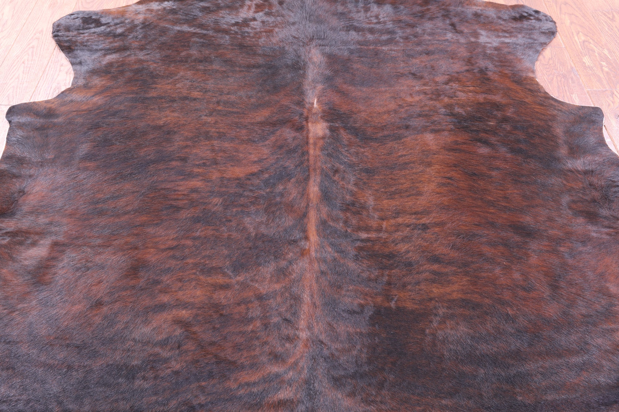 Natural Hair-On Cowhide Rug - 6' 6" X 5' 9" - Golden Nile