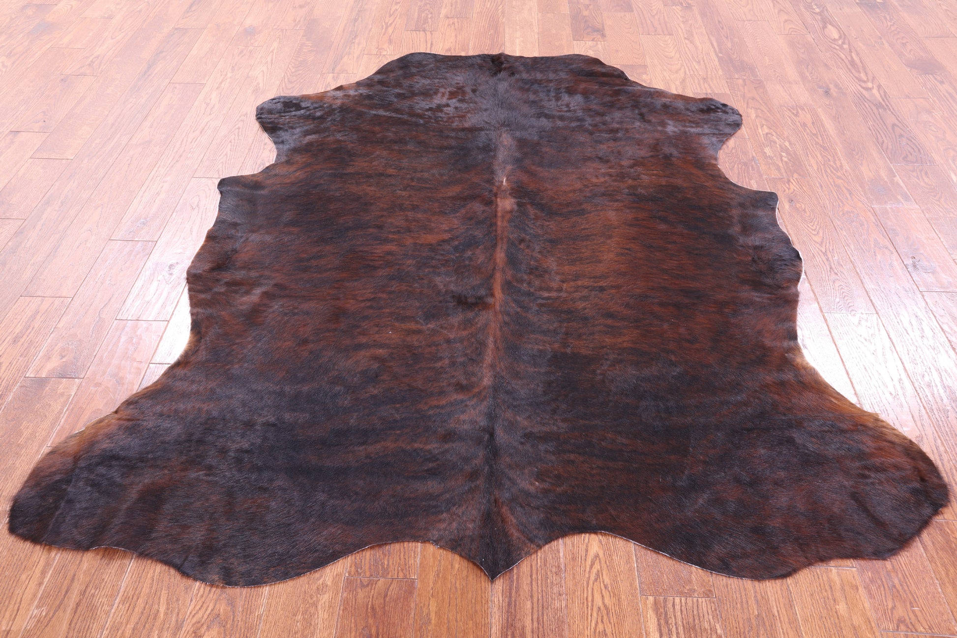 Natural Hair-On Cowhide Rug - 6' 6" X 5' 9" - Golden Nile