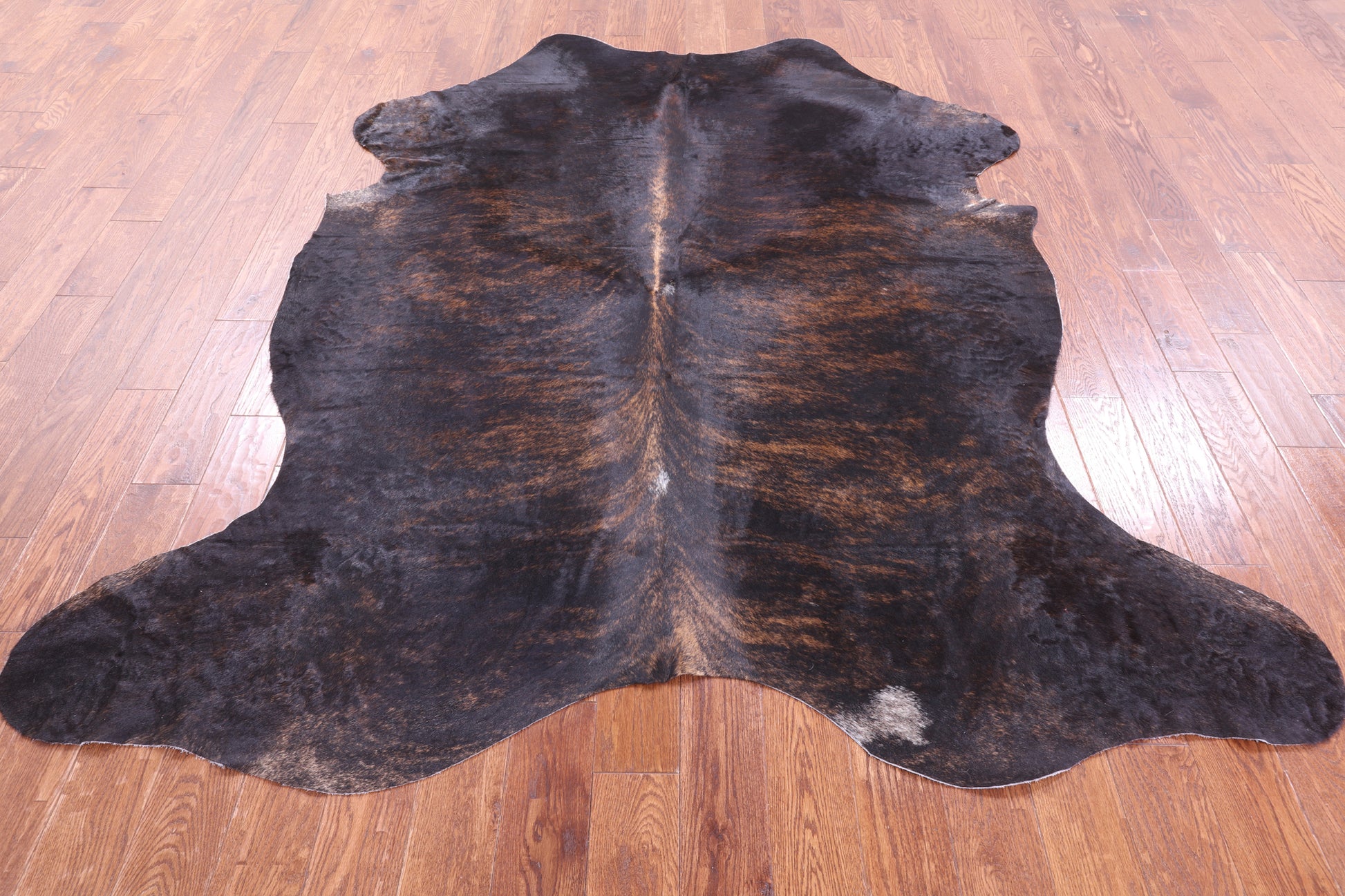 Natural Hair-On Cowhide Rug - 7' 10" X 7' 0" - Golden Nile