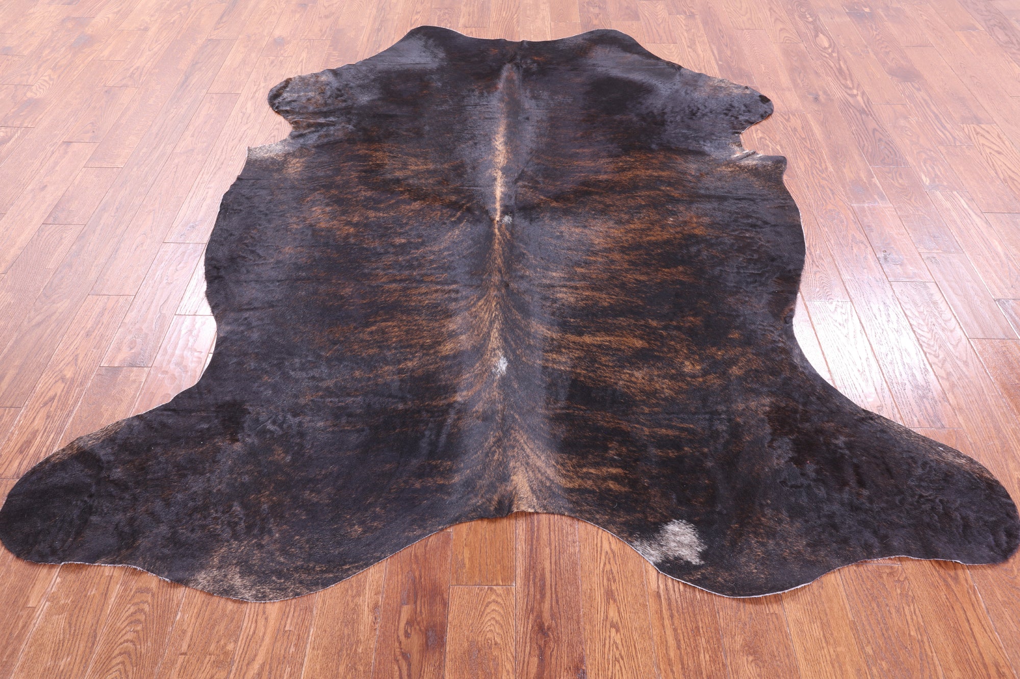 Natural Hair-On Cowhide Rug - 7' 10" X 7' 0" - Golden Nile