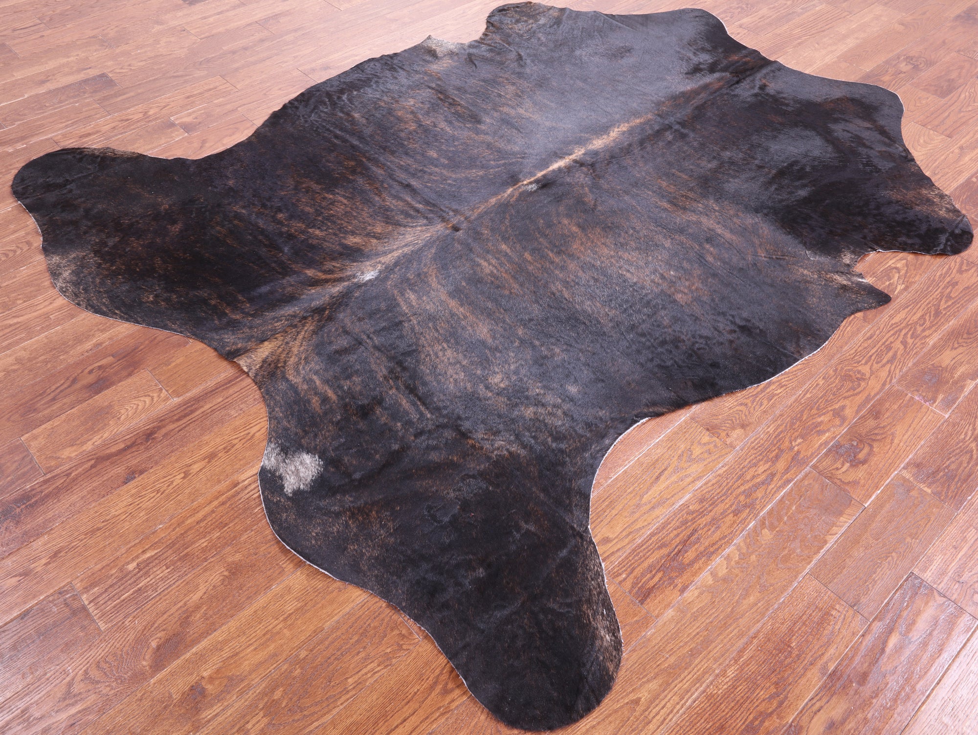 Natural Hair-On Cowhide Rug - 7' 10" X 7' 0" - Golden Nile