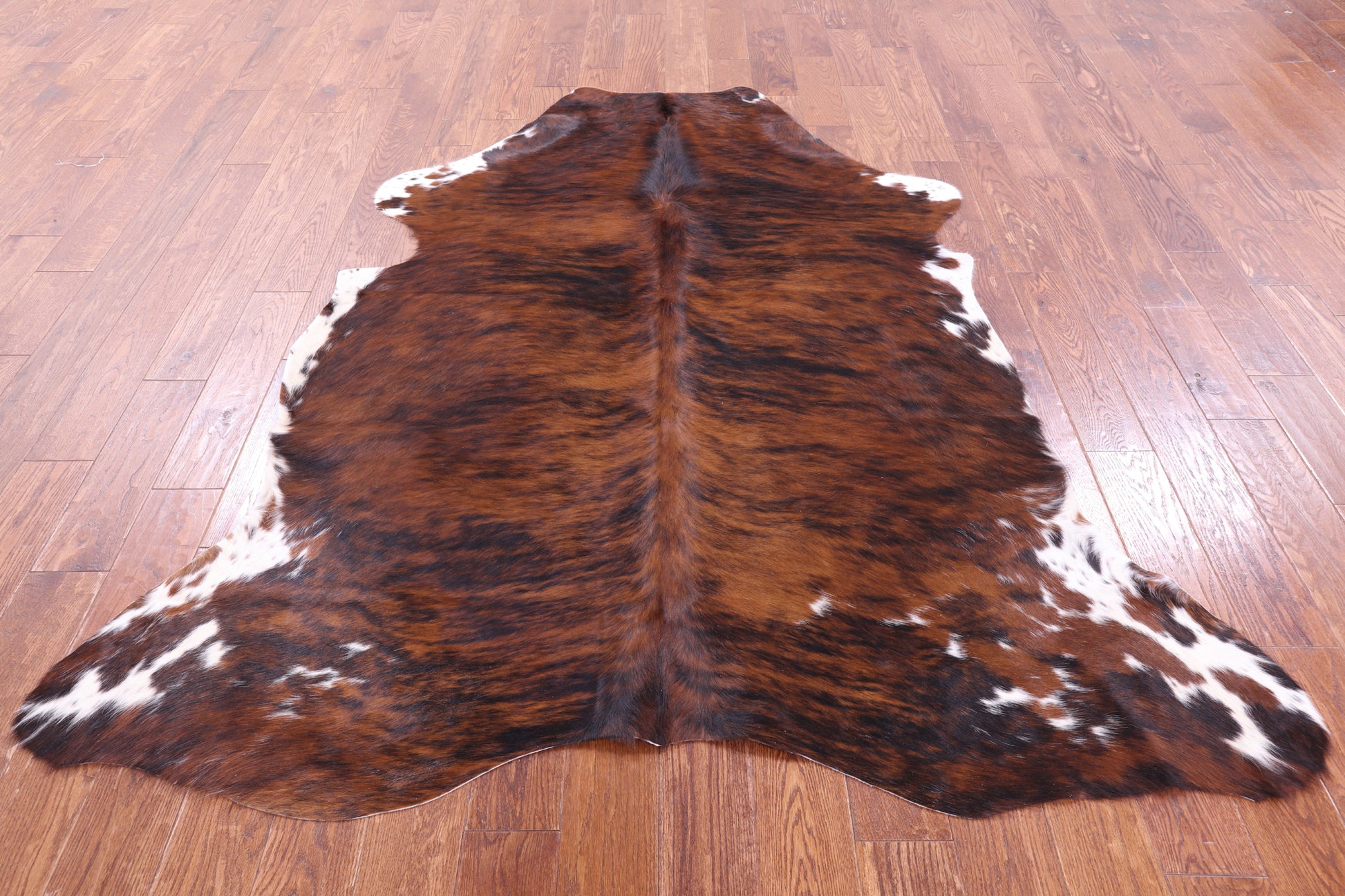 Natural Hair-On Cowhide Rug - 7' 0" X 6' 2" - Golden Nile