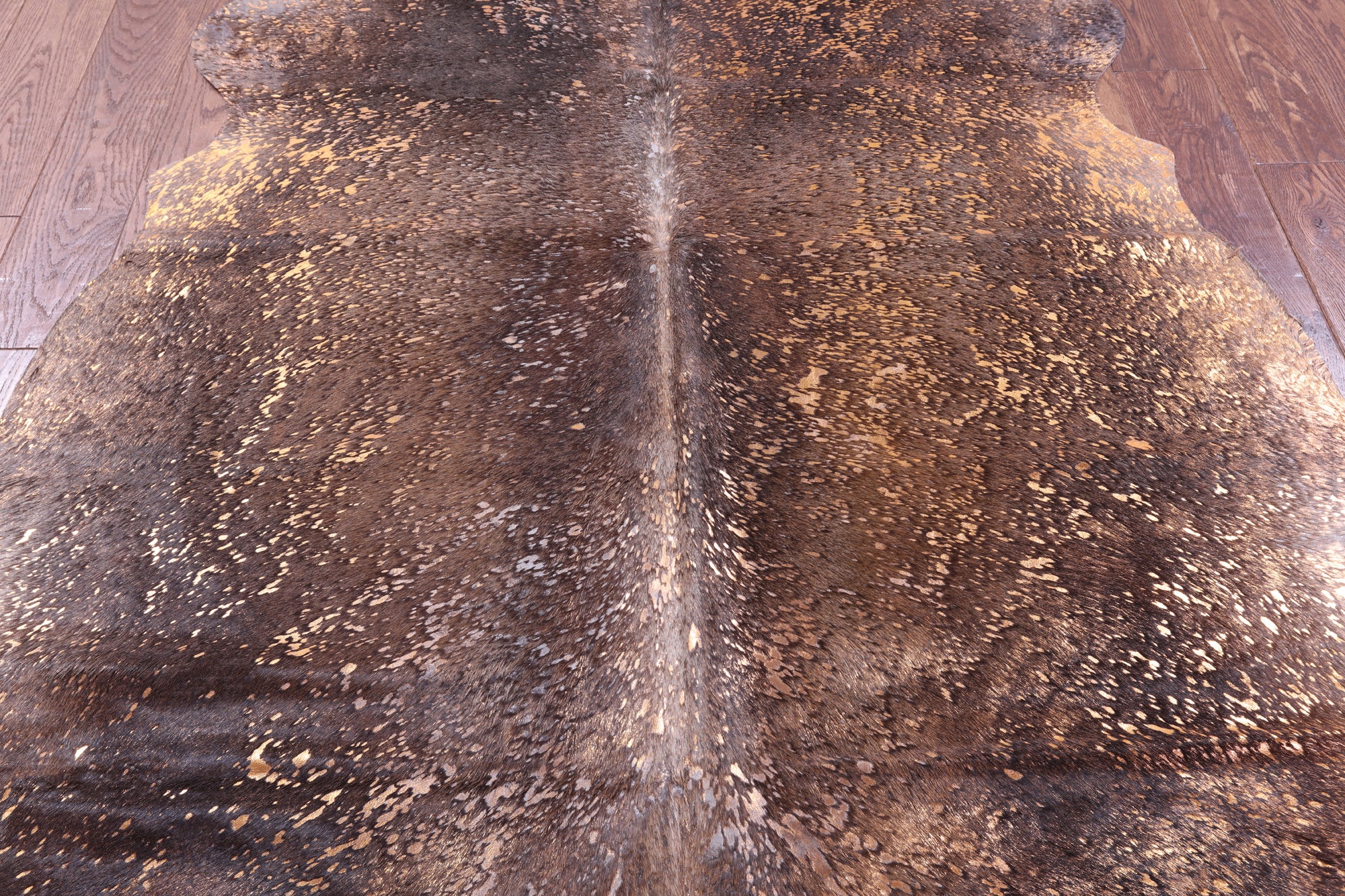 Gold Metallic Natural Hair-On Cowhide Rug - 6' 2" X 5' 10" - Golden Nile