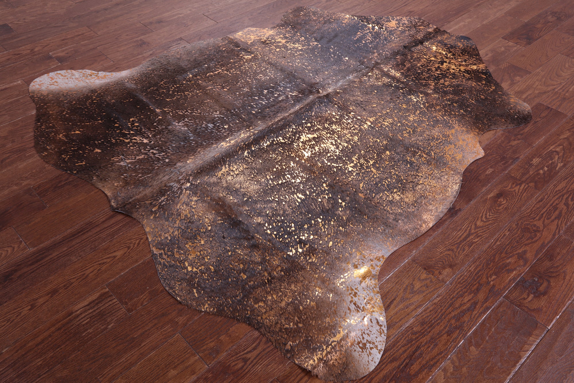 Gold Metallic Natural Hair-On Cowhide Rug - 6' 2" X 5' 10" - Golden Nile