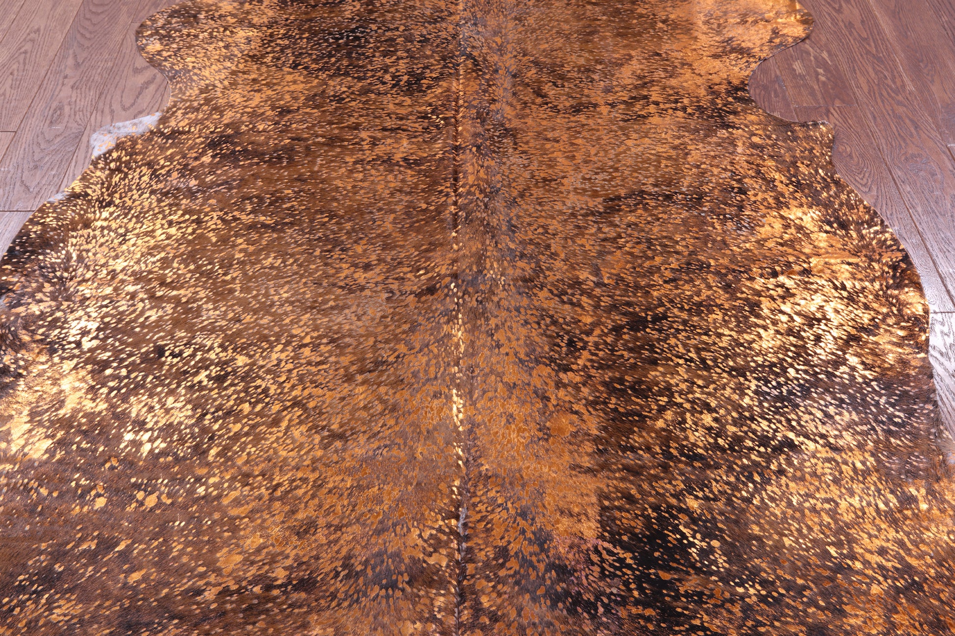 Gold Metallic Natural Hair-On Cowhide Rug - 6' 9" X 6' 1" - Golden Nile