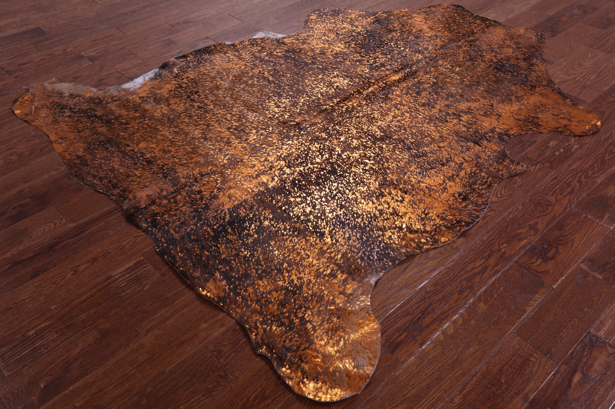Gold Metallic Natural Hair-On Cowhide Rug - 6' 9" X 6' 1" - Golden Nile