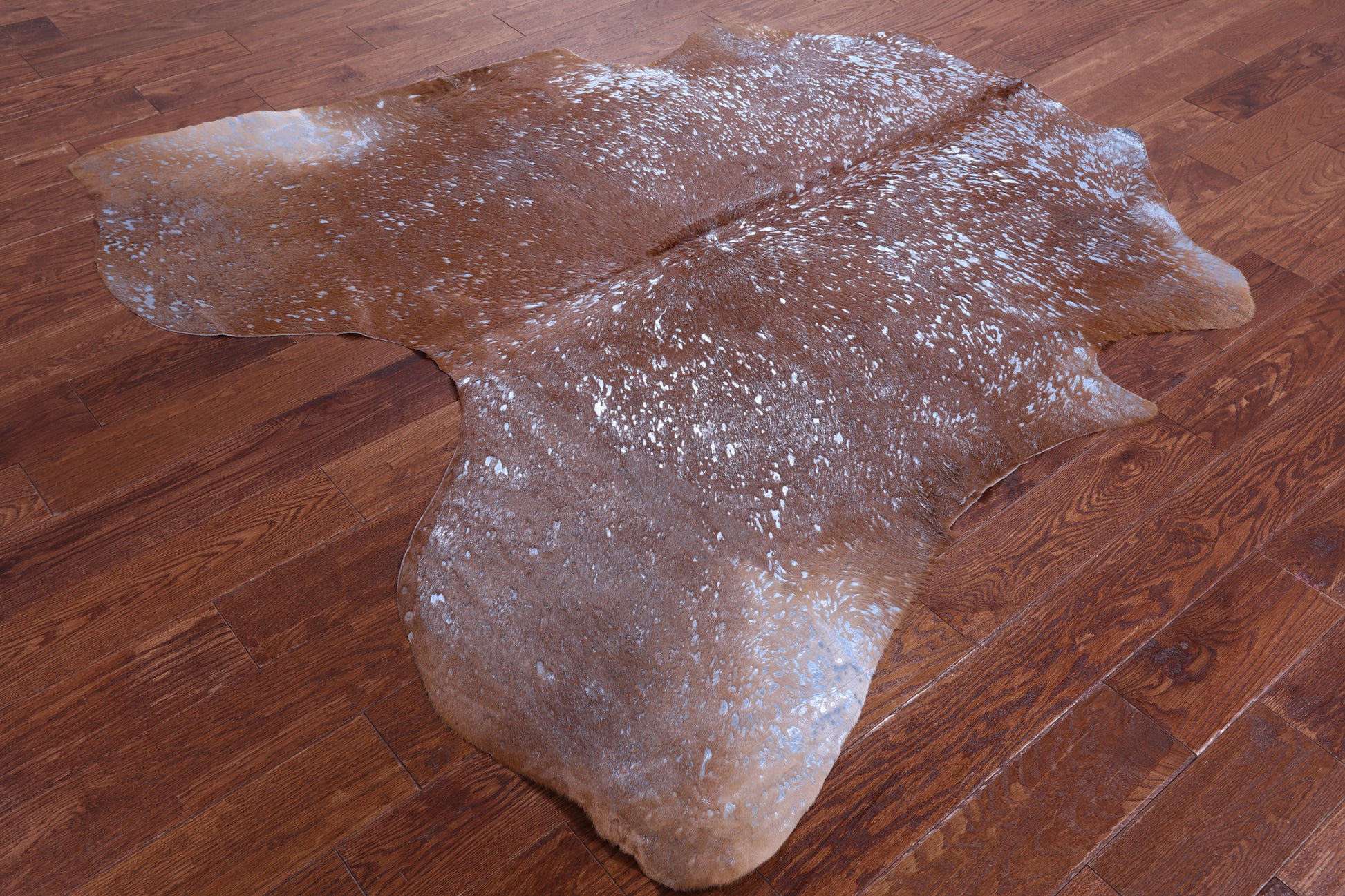 Metallic Natural Hair-On Cowhide Rug - 5' 10" X 6' 0" - Golden Nile