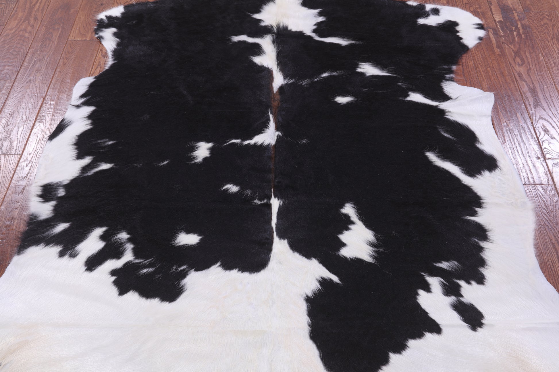 Natural Hair-On Cowhide Rug - 6' 8" X 6' 1" - Golden Nile
