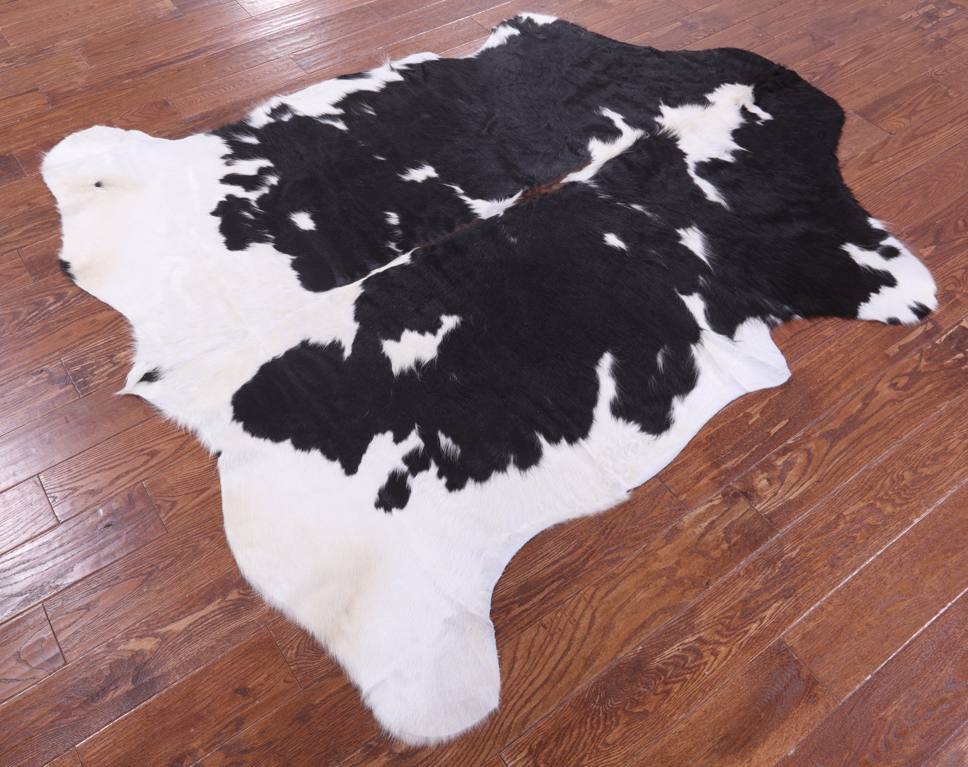 Natural Hair-On Cowhide Rug - 6' 8" X 6' 1" - Golden Nile