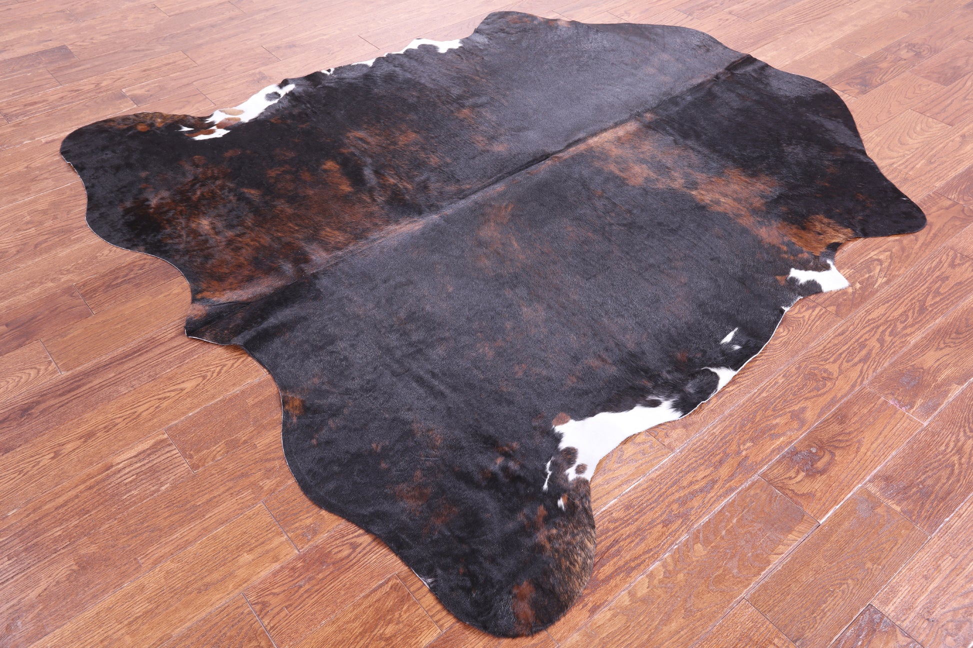 Natural Hair-On Cowhide Rug - 6' 5" X 6' 3" - Golden Nile