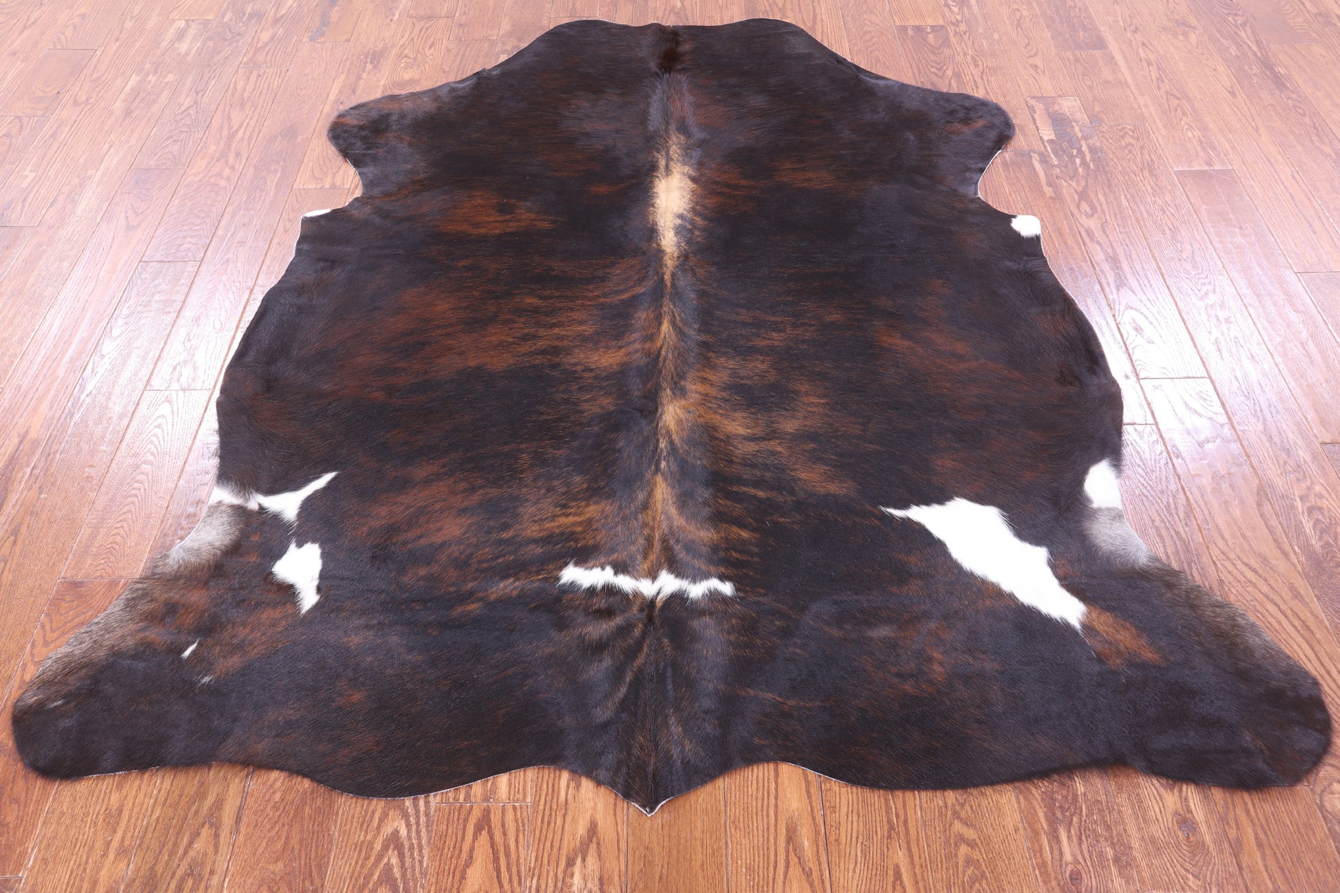 Natural Hair-On Cowhide Rug - 6' 7" X 6' 1" - Golden Nile
