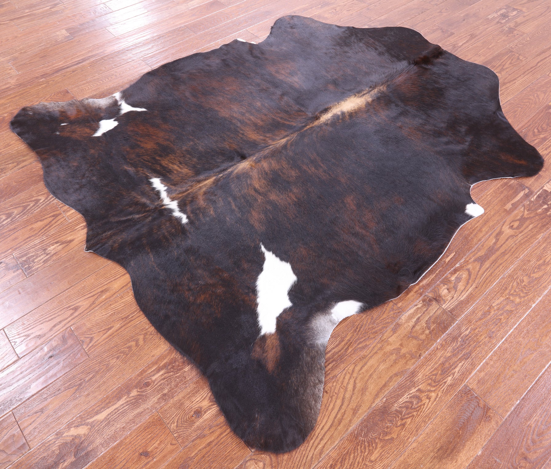 Natural Hair-On Cowhide Rug - 6' 7" X 6' 1" - Golden Nile