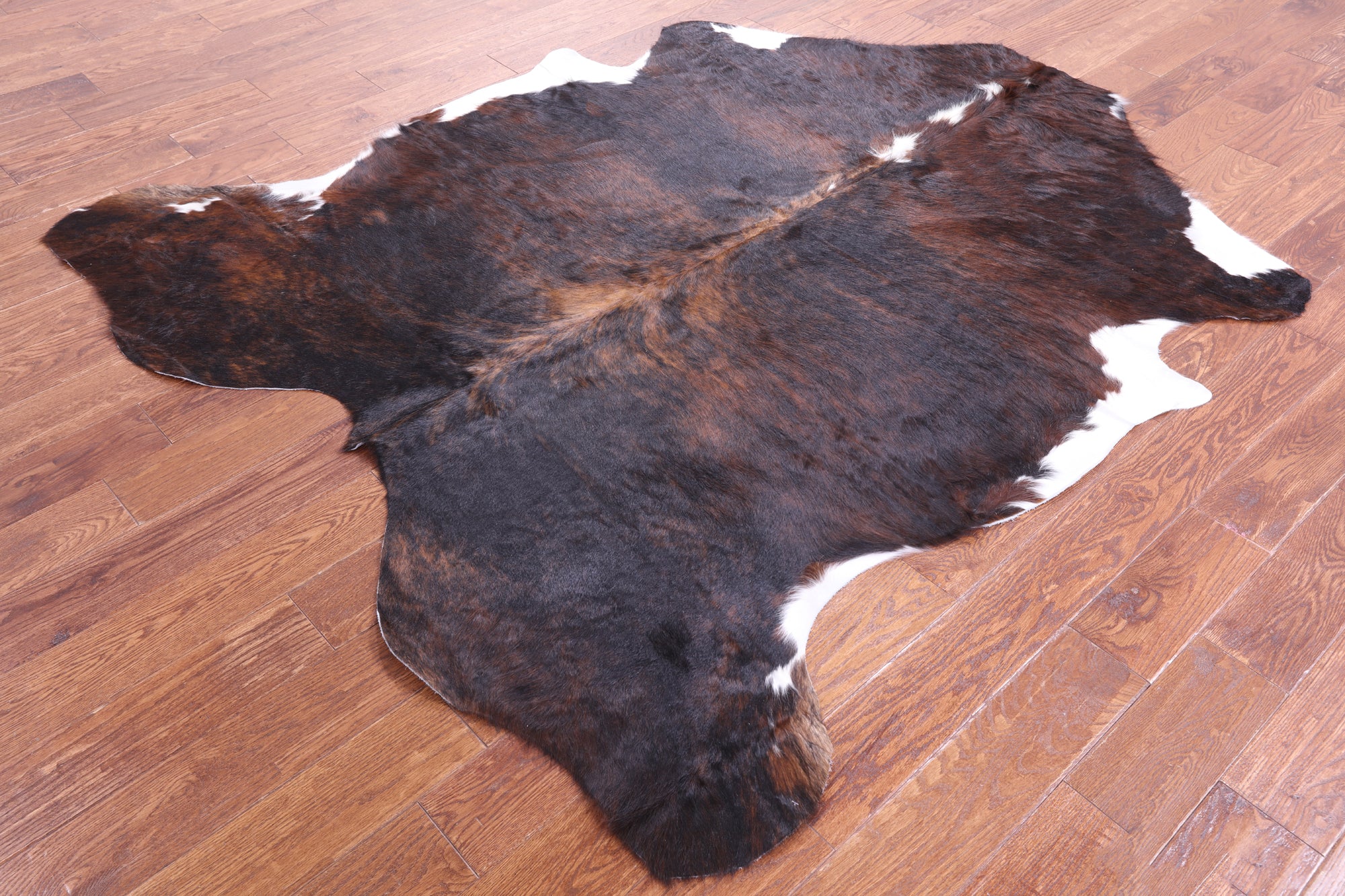 Natural Hair-On Cowhide Rug - 6' 10" X 6' 1" - Golden Nile