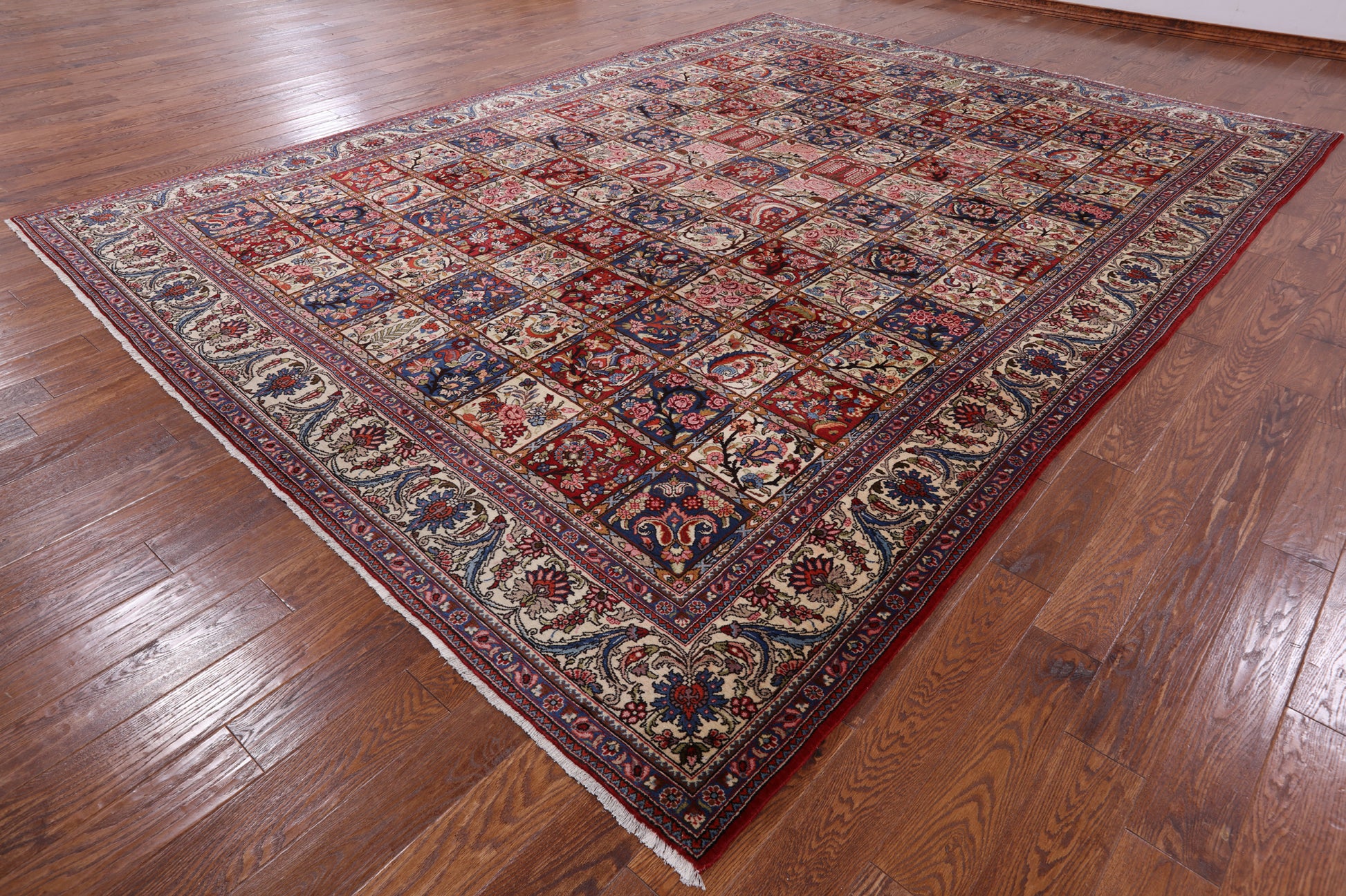 Authentic Persian Hand Knotted Wool Rug - 9' 10" X 13' 7" - Golden Nile