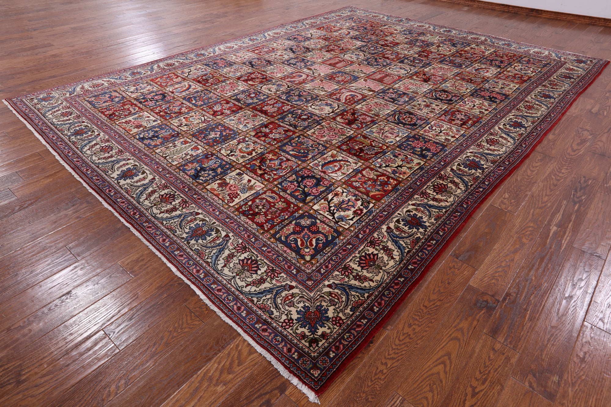 Authentic Persian Hand Knotted Wool Rug - 9' 10" X 13' 7" - Golden Nile