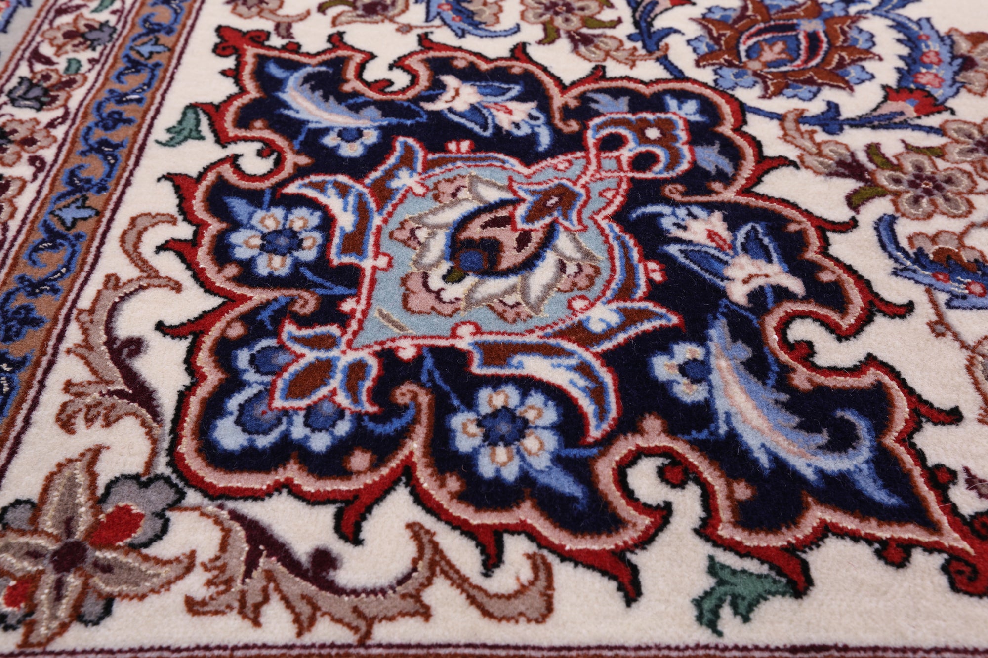 Ivory Persian Isfahan Signed Wool & Silk Rug - 5' 2" X 7' 9" - Golden Nile