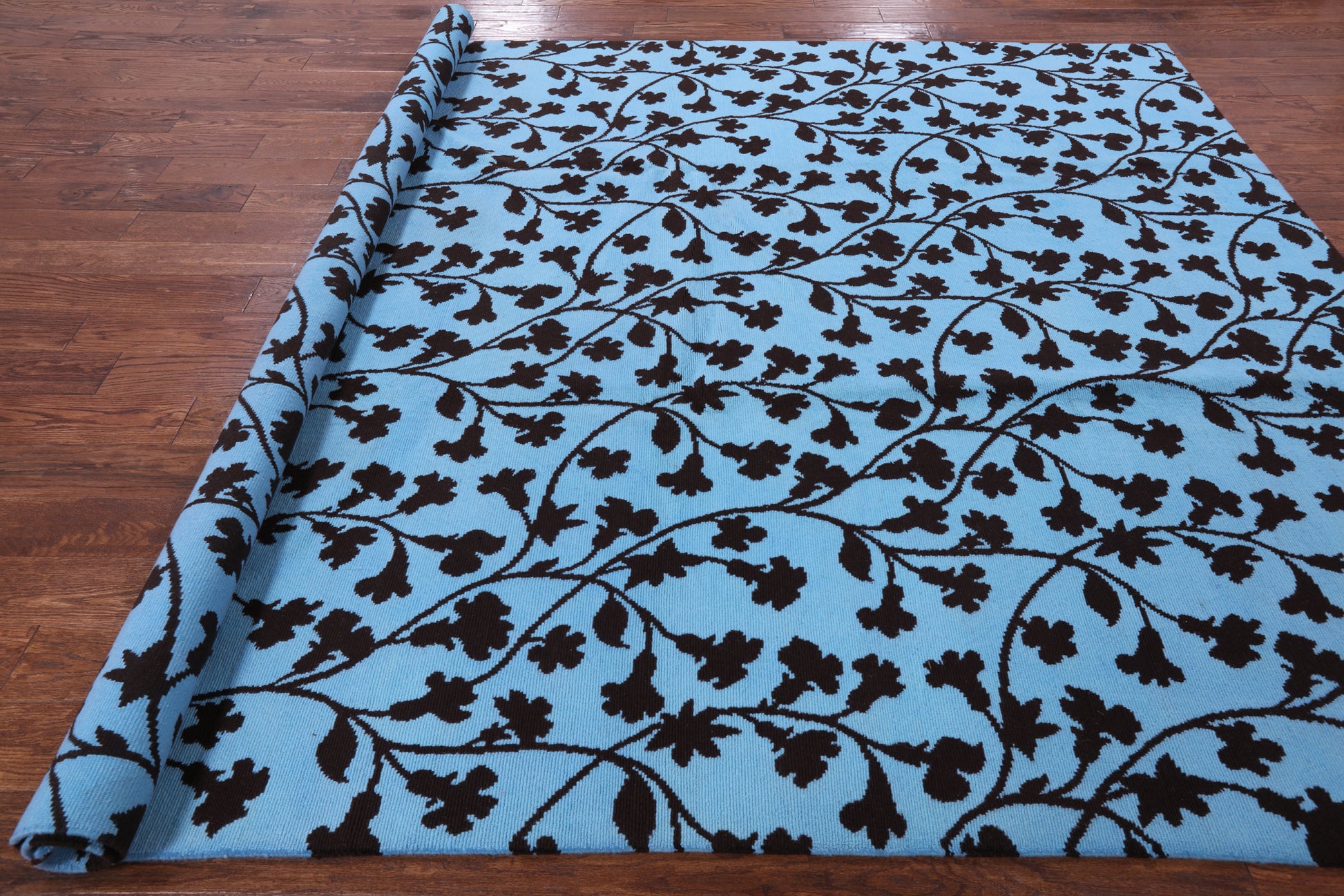 Blue Modern Floral Hand Knotted Area Rug - 8' 0" X 10' 0" - Golden Nile