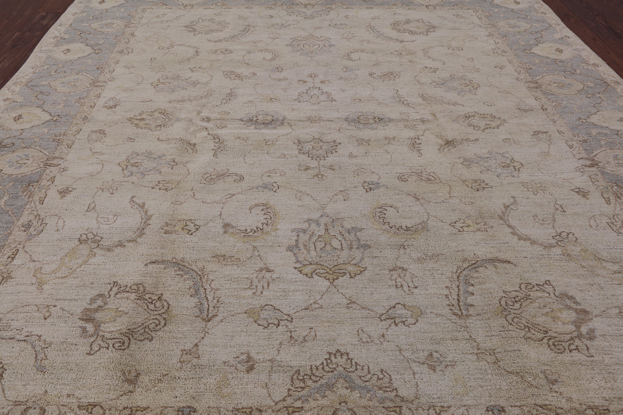 Ivory Peshawar White Wash Area Rug - 8' 2" X 10' 7" - Golden Nile