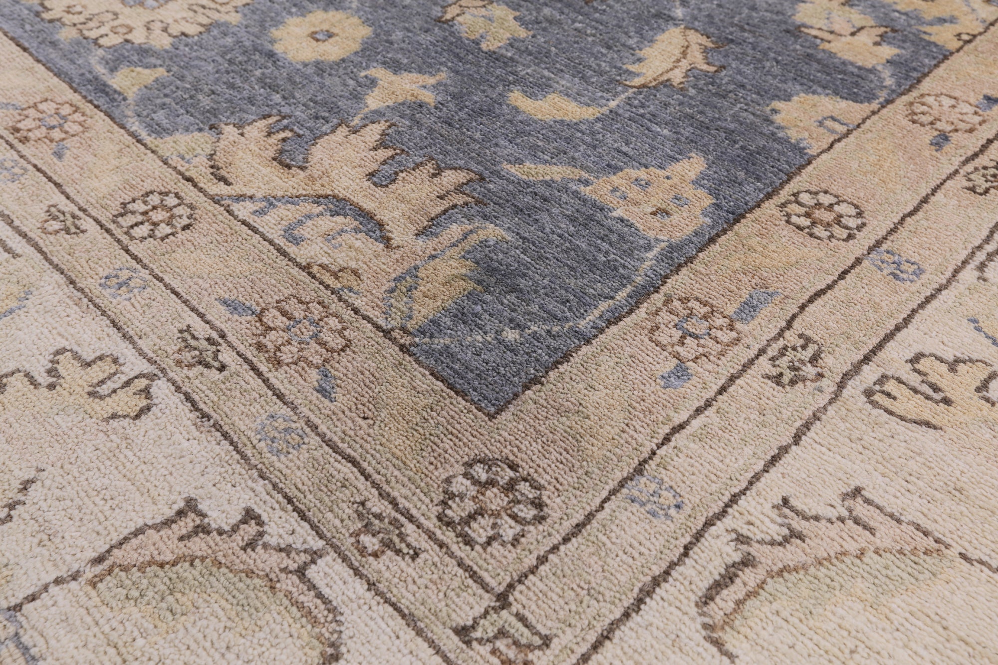 Peshawar Hand Knotted Wool Rug - 8' 4" X 9' 8" - Golden Nile