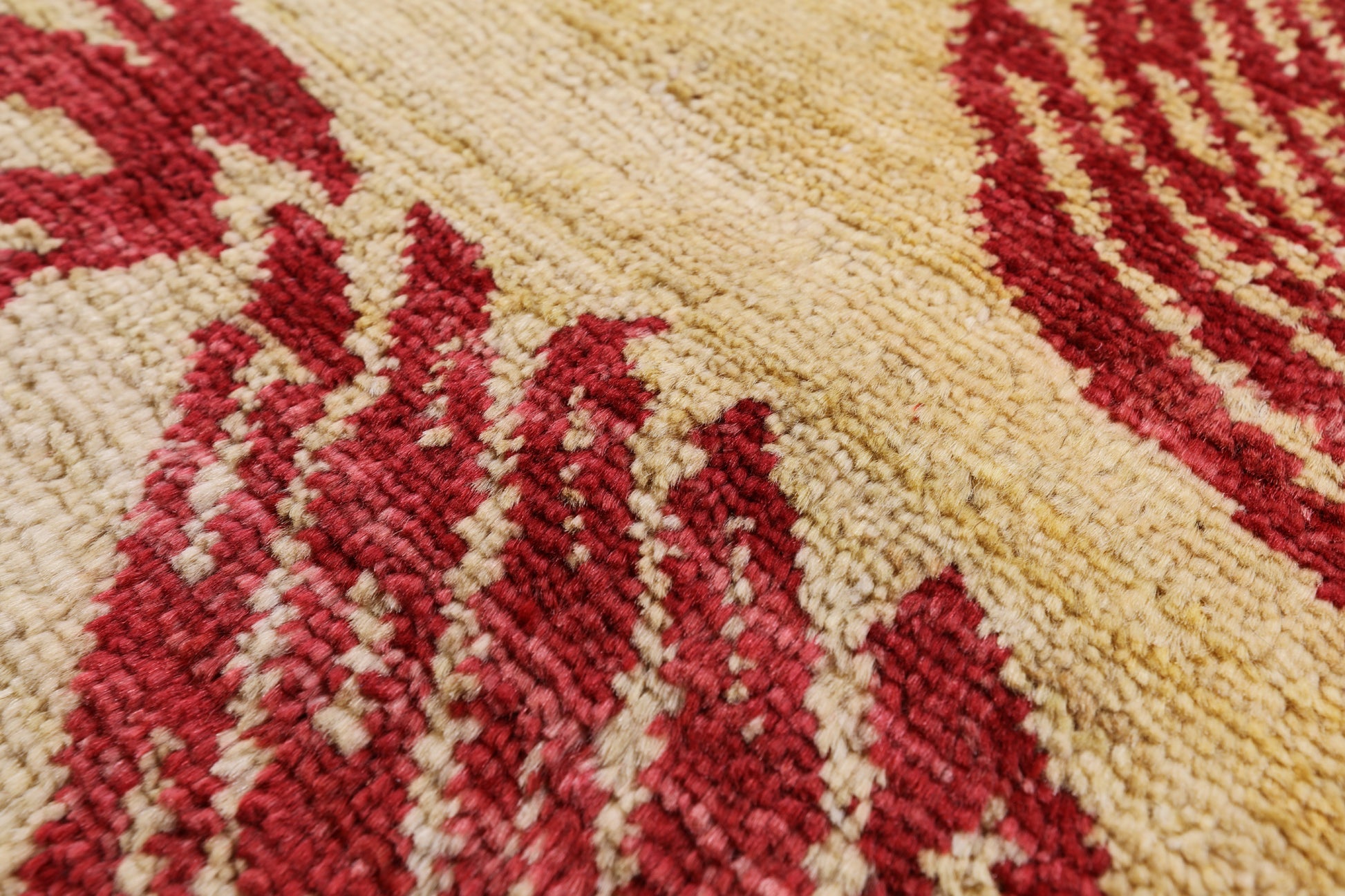 Ivory Peshawar Wool On Wool Area Rug - 5' 8" X 8' 1" - Golden Nile