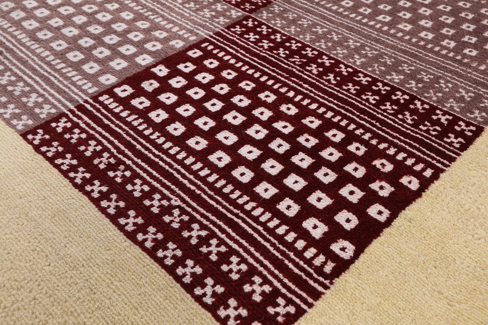 Persian Gabbeh Hand Knotted Wool Rug - 8' 5" X 9' 10" - Golden Nile