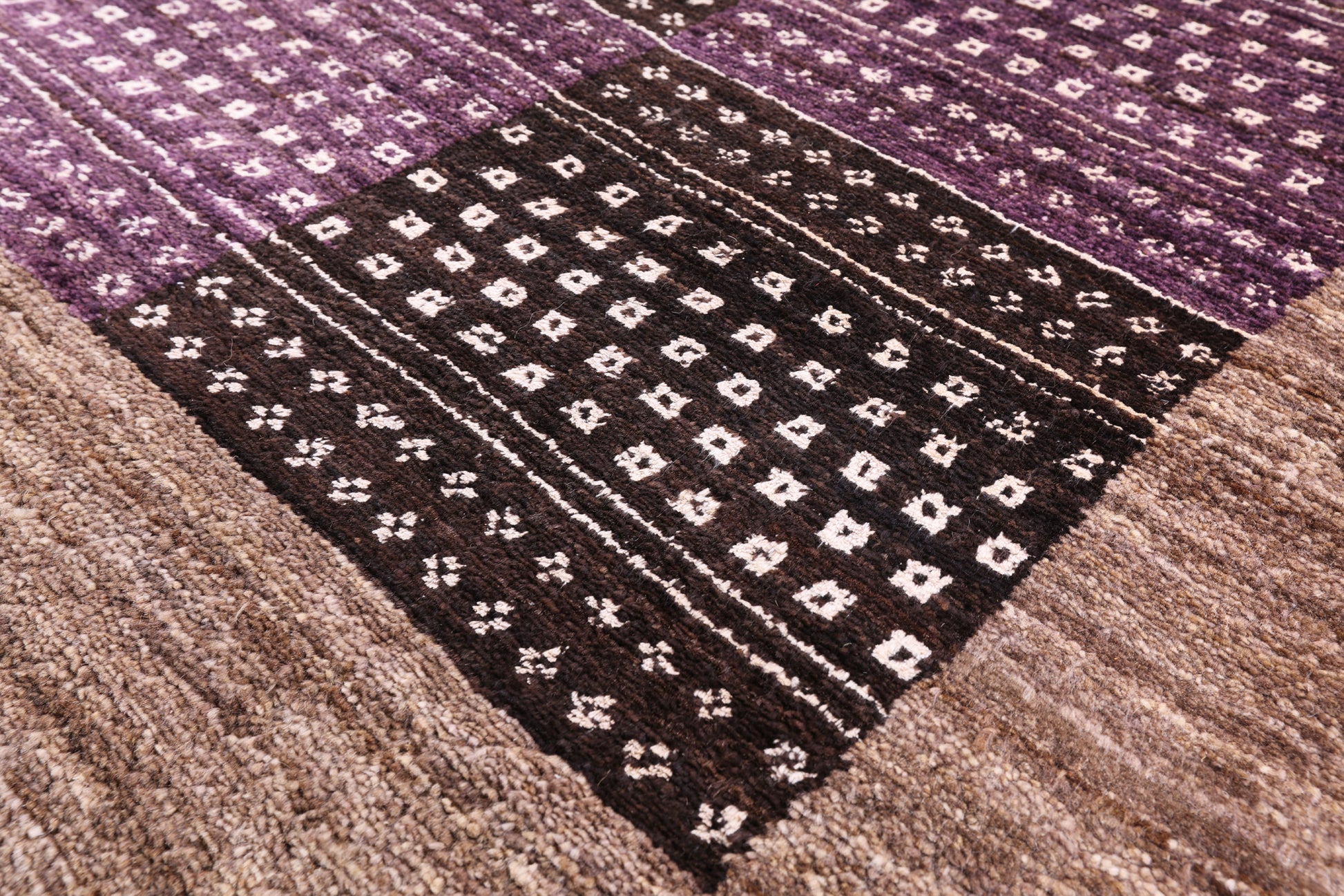 Double Knotted Persian Gabbeh Handmade Wool Rug - 8' 1" X 10' 2" - Golden Nile