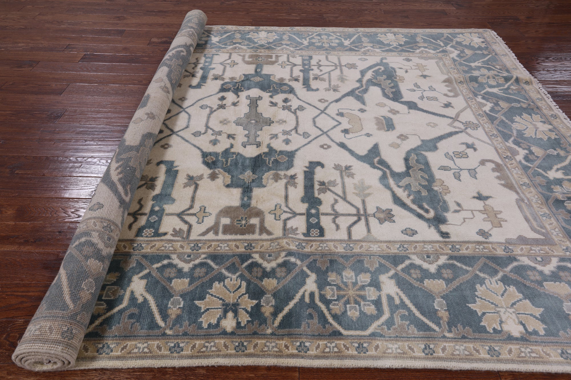 Ivory Turkish Oushak Handmade Wool Rug - 8' 0" X 9' 10" - Golden Nile