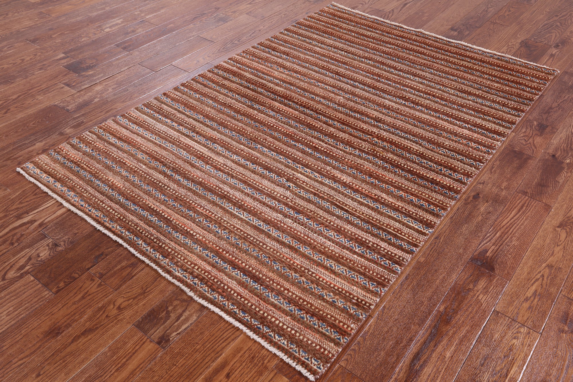 Tribal Gabbeh Handmade Area Rug - 4' 6" X 6' 9" - Golden Nile