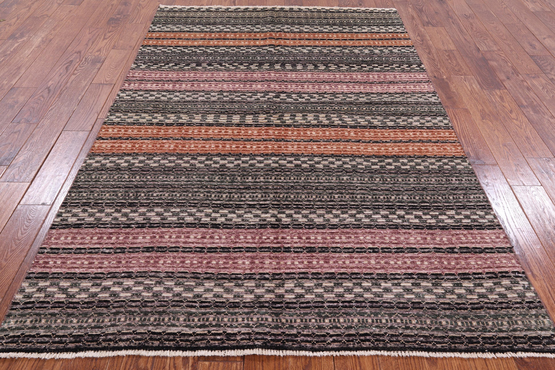 Tribal Gabbeh Hand Knotted Wool Rug - 5' 5" X 8' 5" - Golden Nile