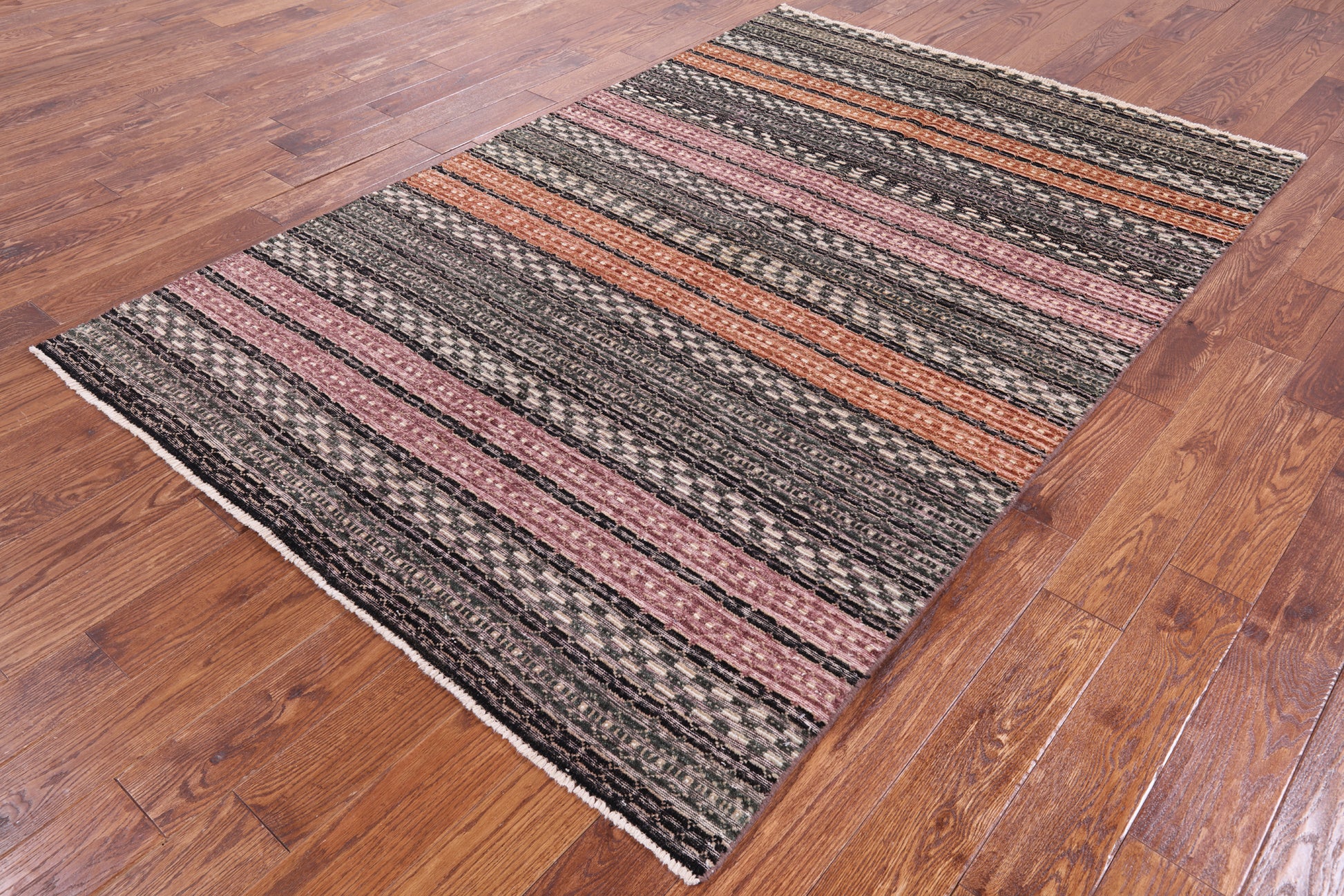 Tribal Gabbeh Hand Knotted Wool Rug - 5' 5" X 8' 5" - Golden Nile