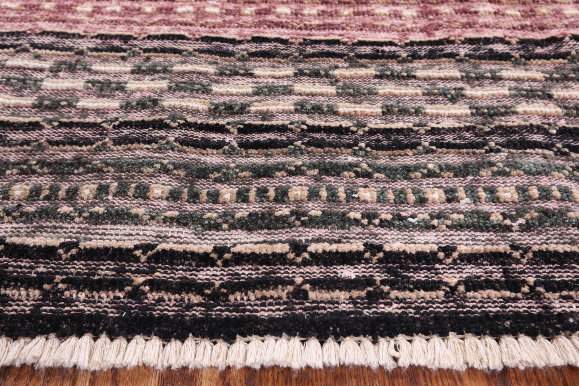 Tribal Gabbeh Hand Knotted Wool Rug - 5' 5" X 8' 5" - Golden Nile