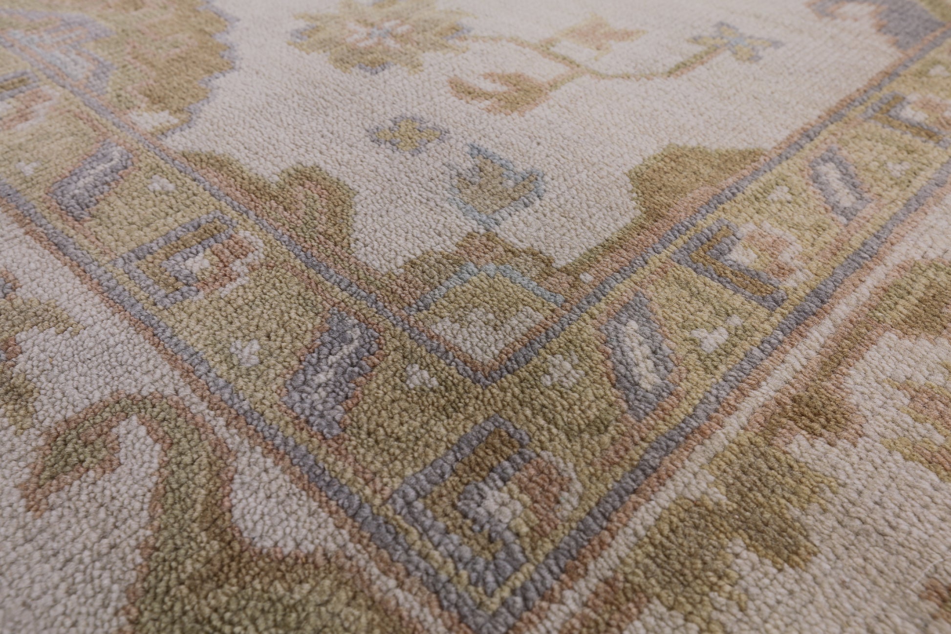 Ivory Turkish Oushak Hand Knotted Wool Rug - 6' 3" X 8' 10" - Golden Nile