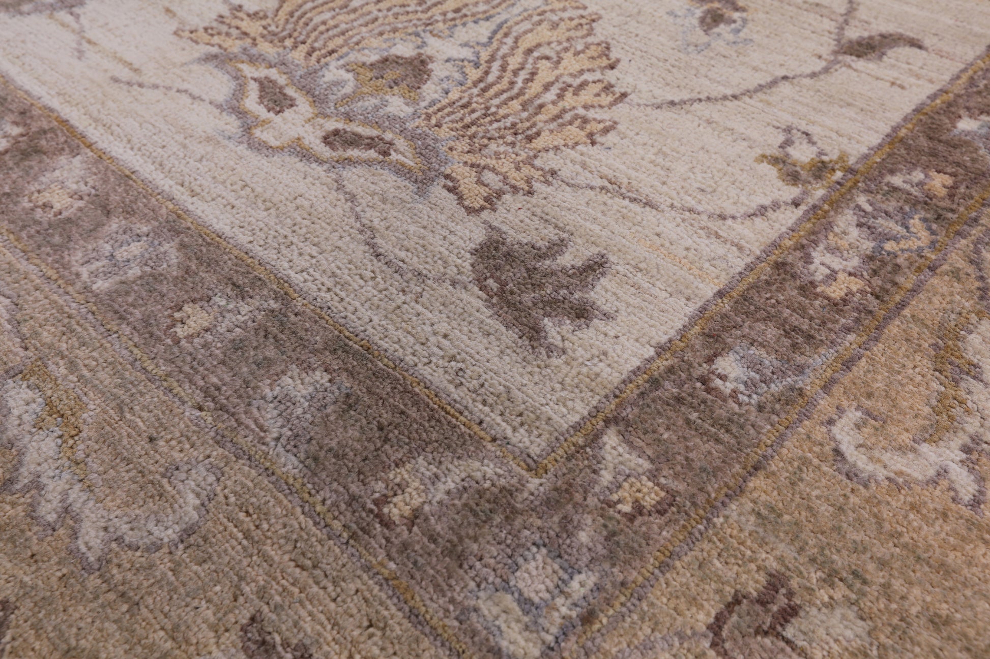 Ivory Peshawar Hand Knotted Rug - 8' 3" X 9' 10" - Golden Nile