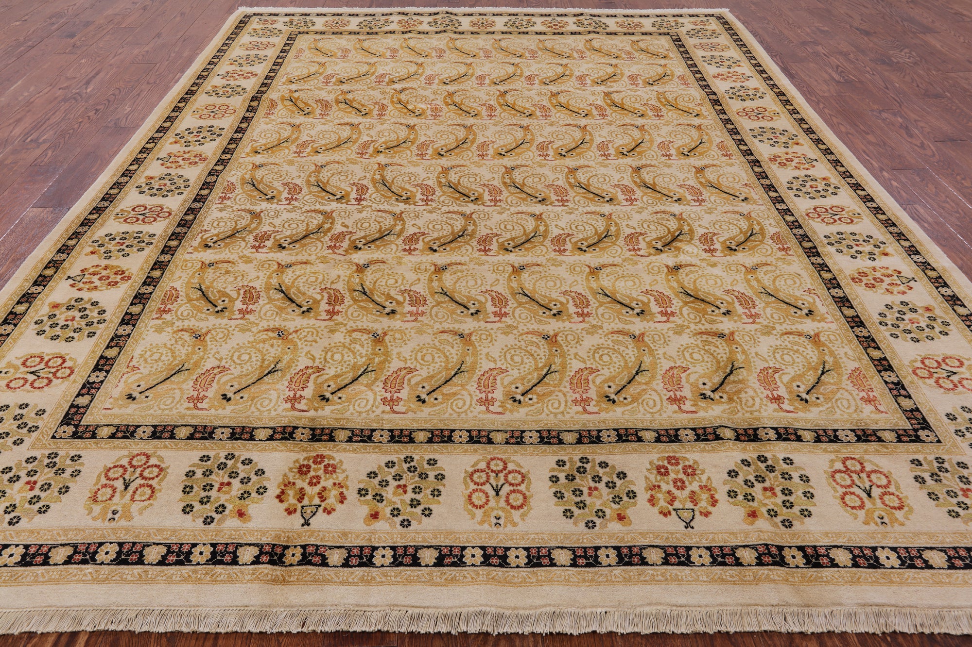 Ivory William Morris Handmade Wool Area Rug - 8' 10" x 11' 10" - Golden Nile