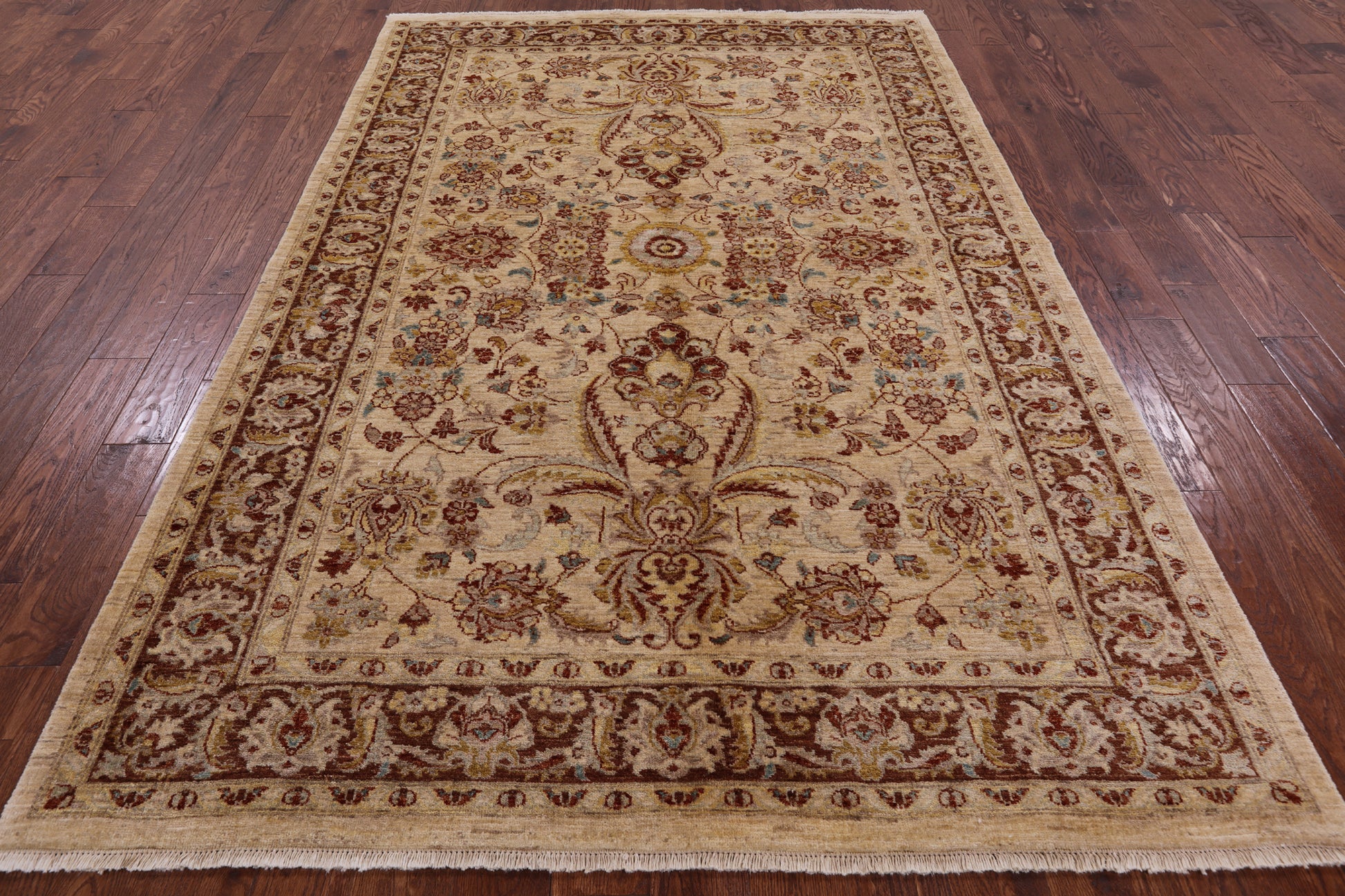 Ivory Chobi Peshawar Hand Knotted Wool Rug - 6' 0" X 9' 0" - Golden Nile