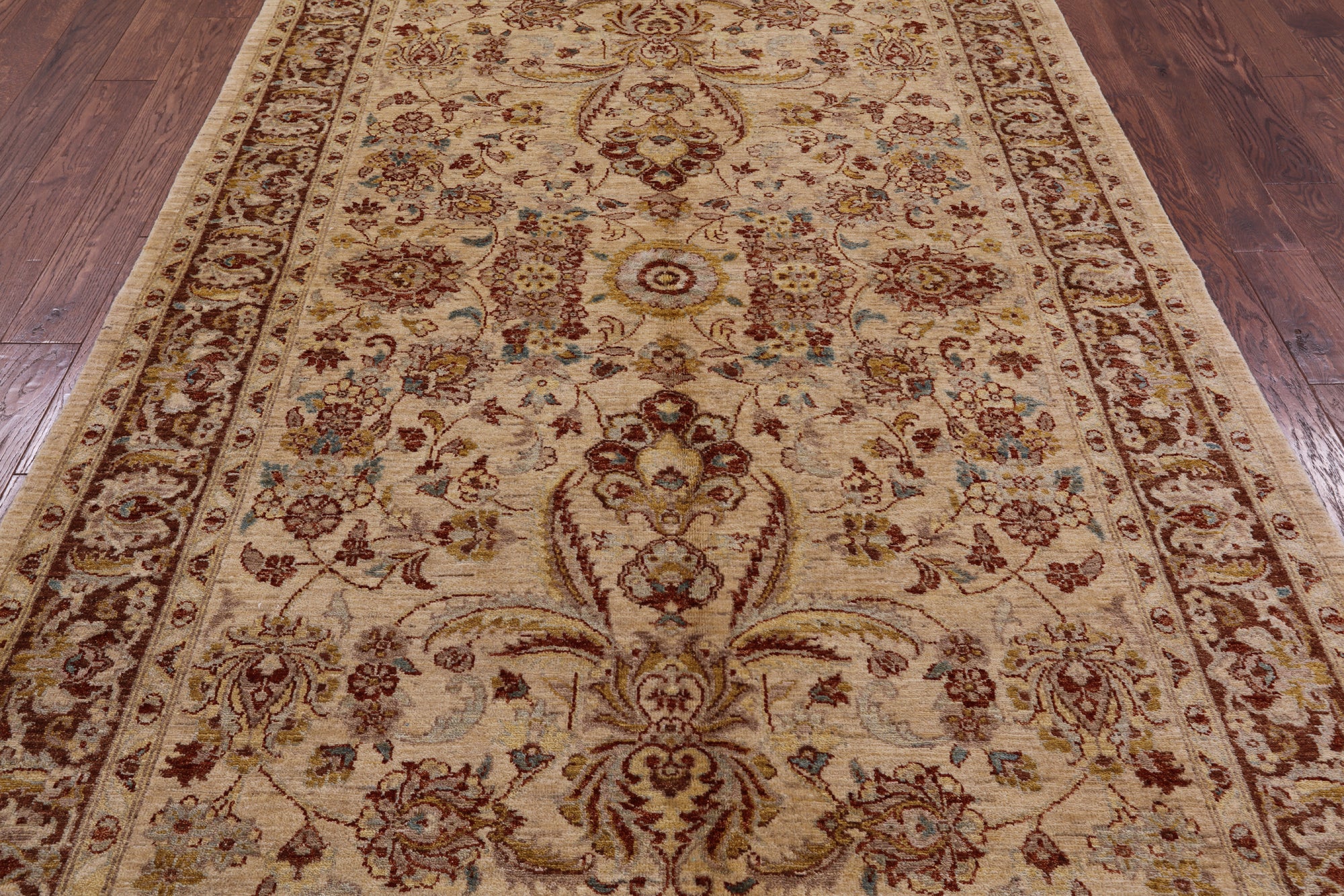 Ivory Chobi Peshawar Hand Knotted Wool Rug - 6' 0" X 9' 0" - Golden Nile