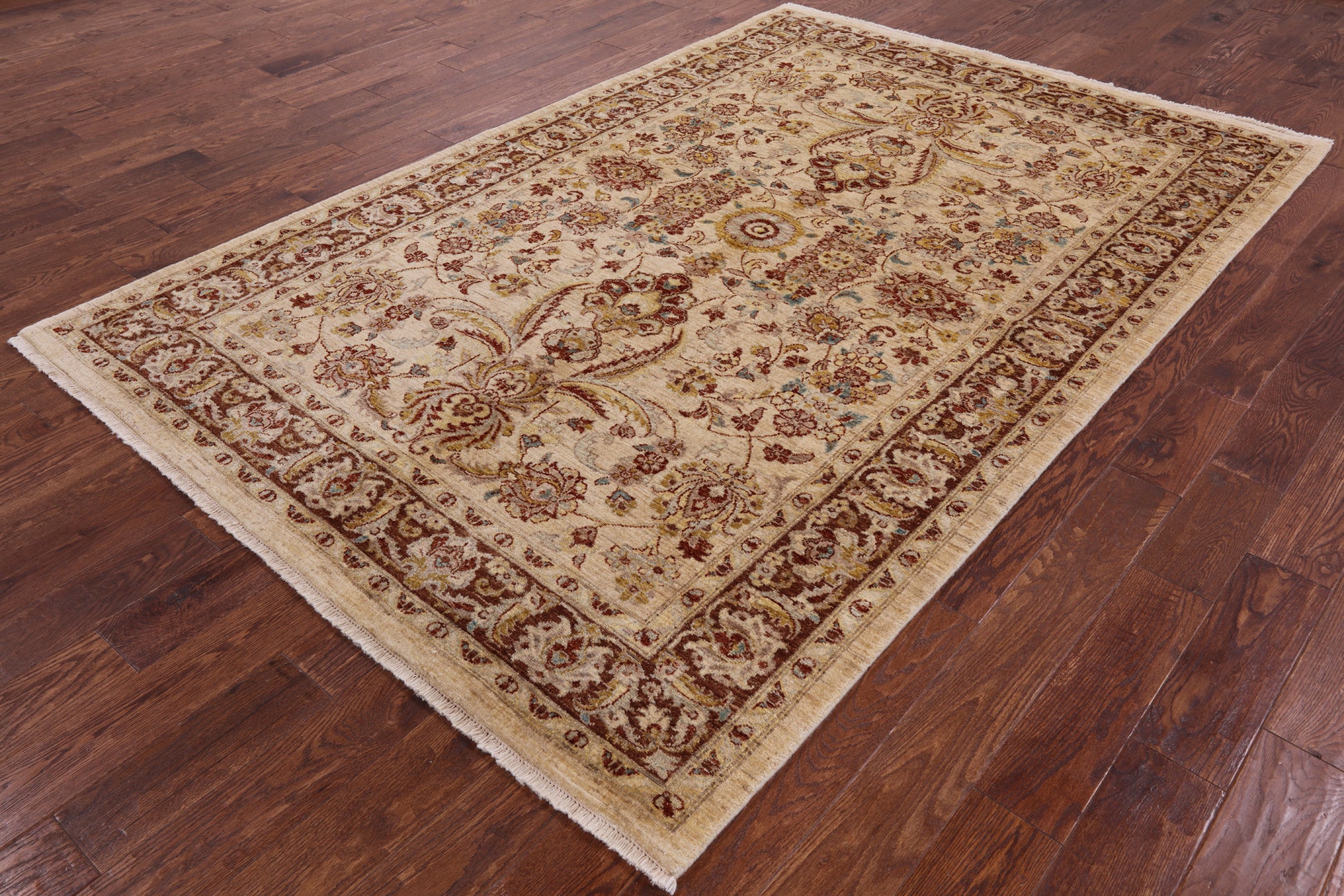 Ivory Chobi Peshawar Hand Knotted Wool Rug - 6' 0" X 9' 0" - Golden Nile