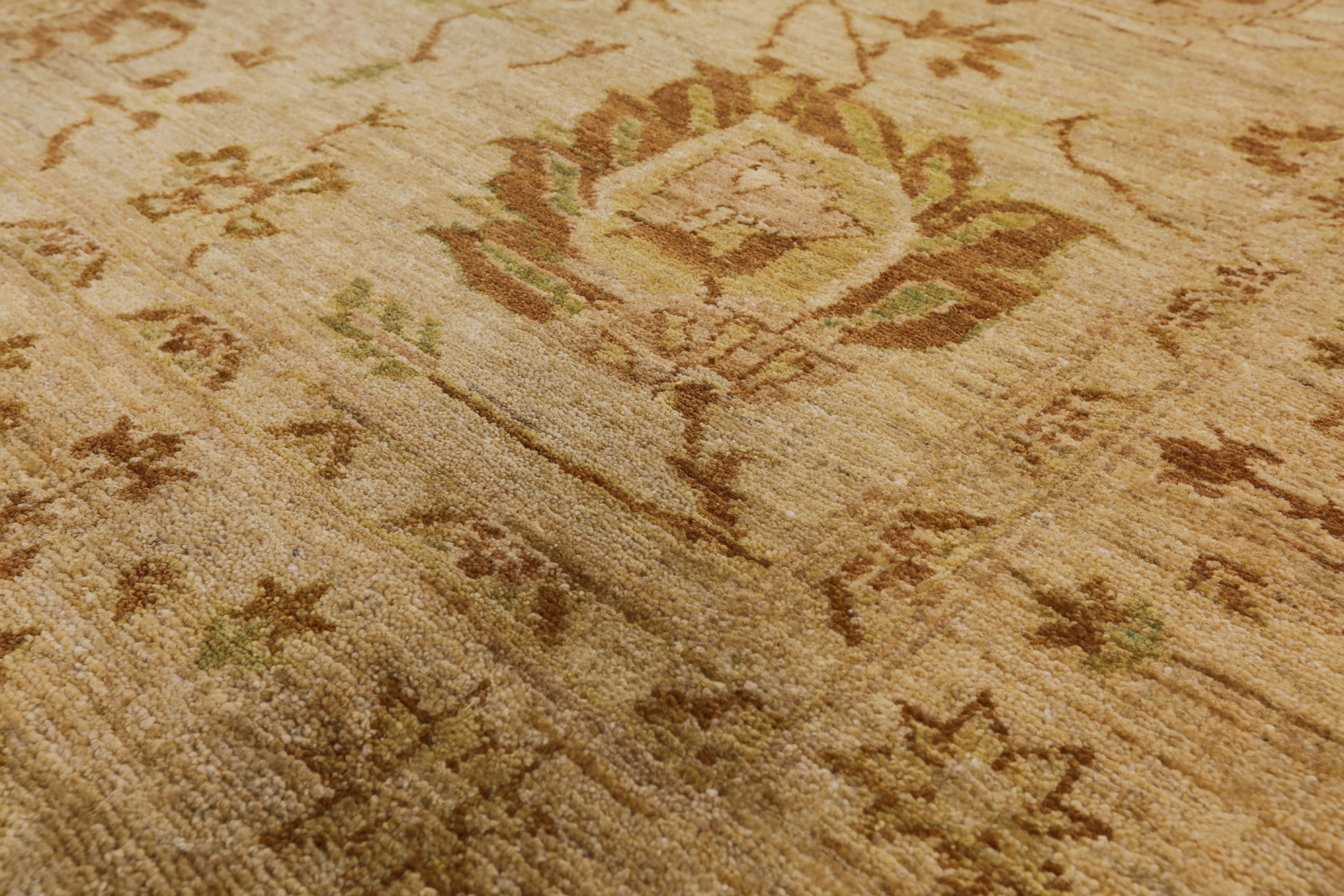 Peshawar Handmade Wool Rug - 6' 1" X 8' 10" - Golden Nile