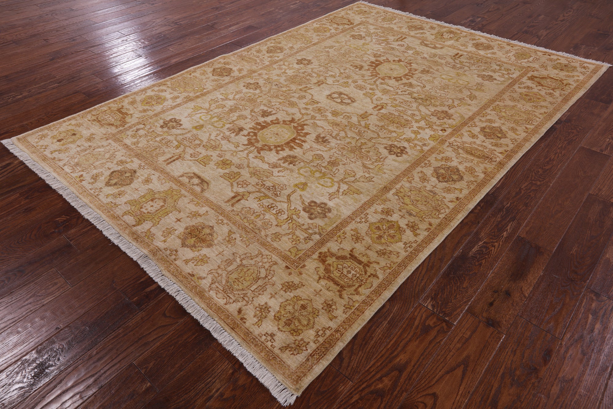 Ivory Chobi Peshawar Handmade Wool Rug - 6' 0" X 8' 8" - Golden Nile