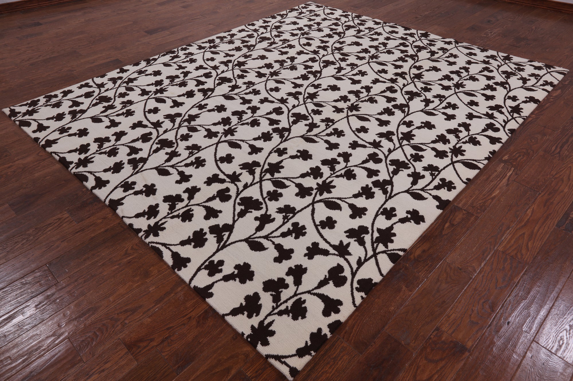 Ivory Floral Modern Handmade Wool Rug - 8' 2" X 9' 10" - Golden Nile