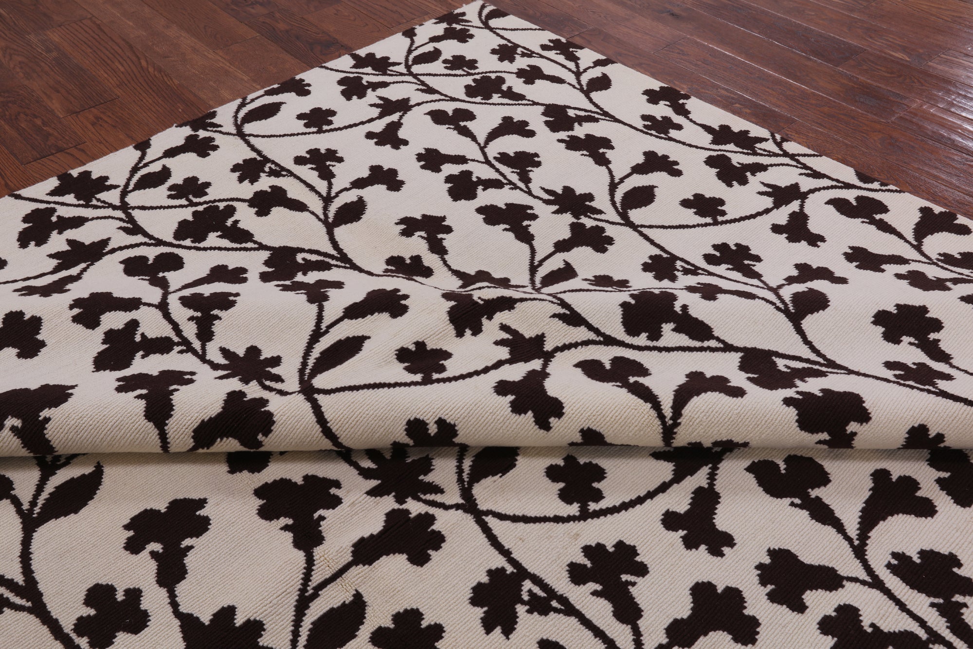 Ivory Floral Modern Handmade Wool Rug - 8' 2" X 9' 10" - Golden Nile