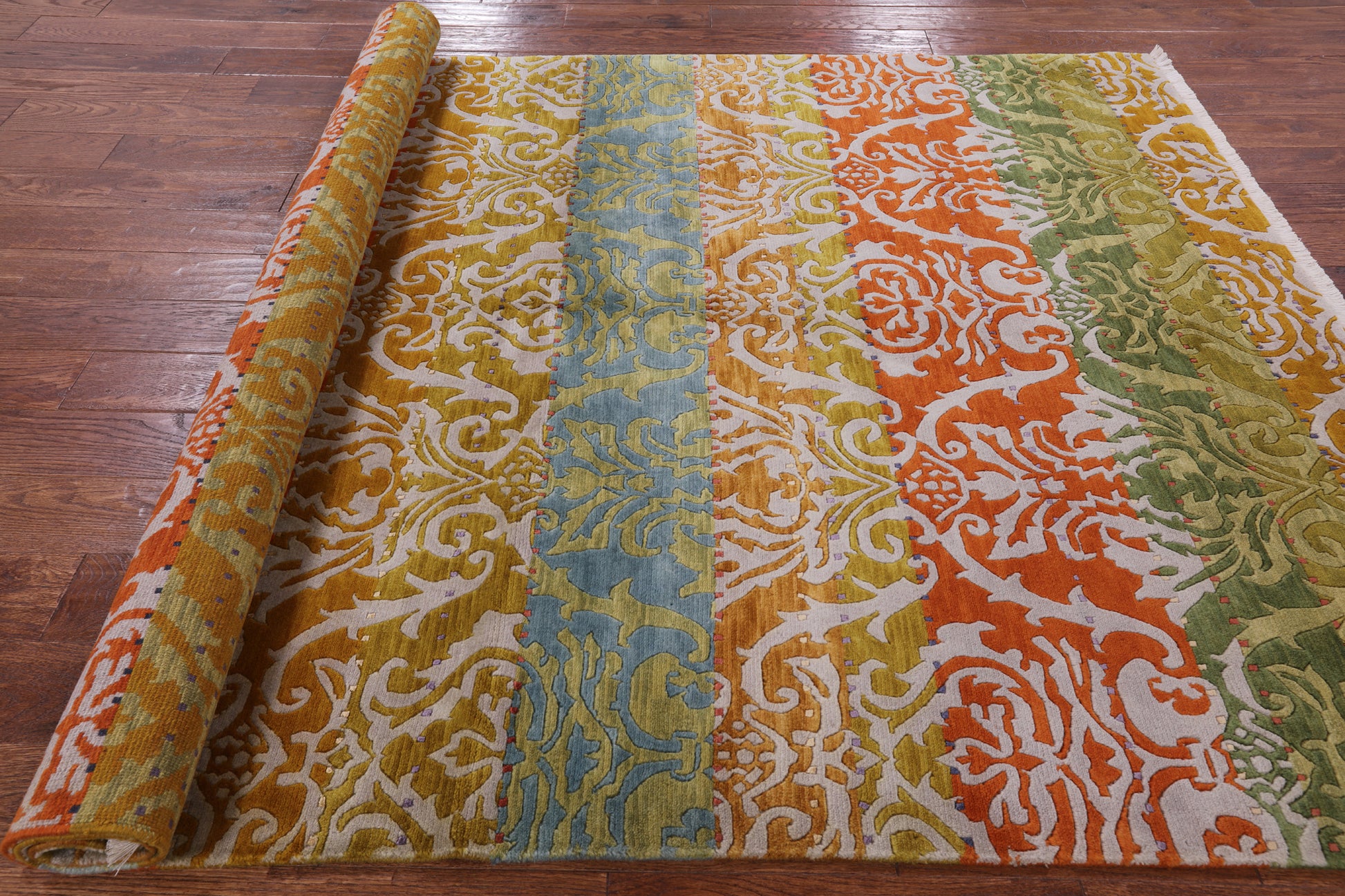 Modern Handmade Wool Area Rug - 5' 9" X 8' 0" - Golden Nile