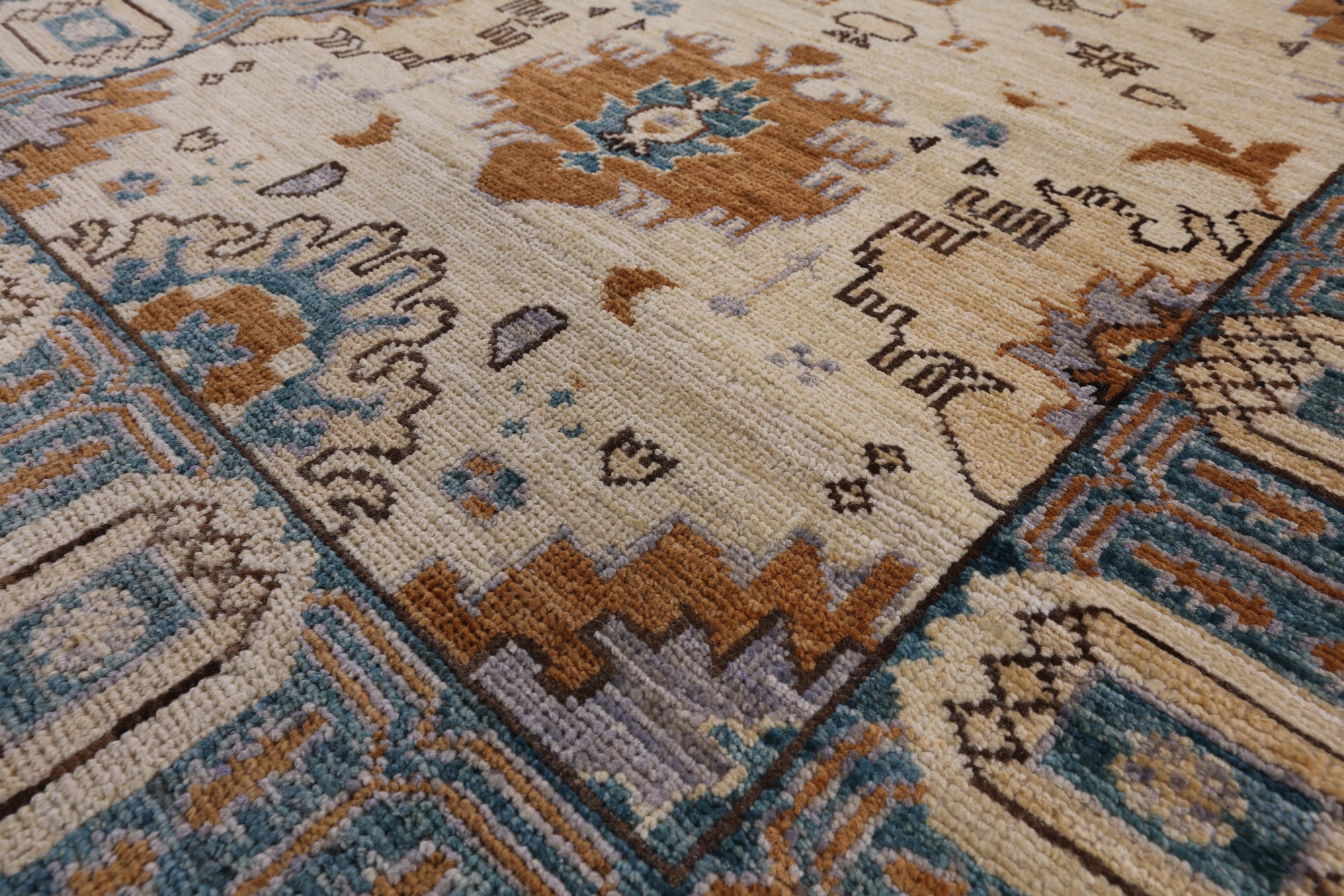 Ivory Fine Serapi Hand Knotted Runner Rug - 2' 9" X 10' 0" - Golden Nile