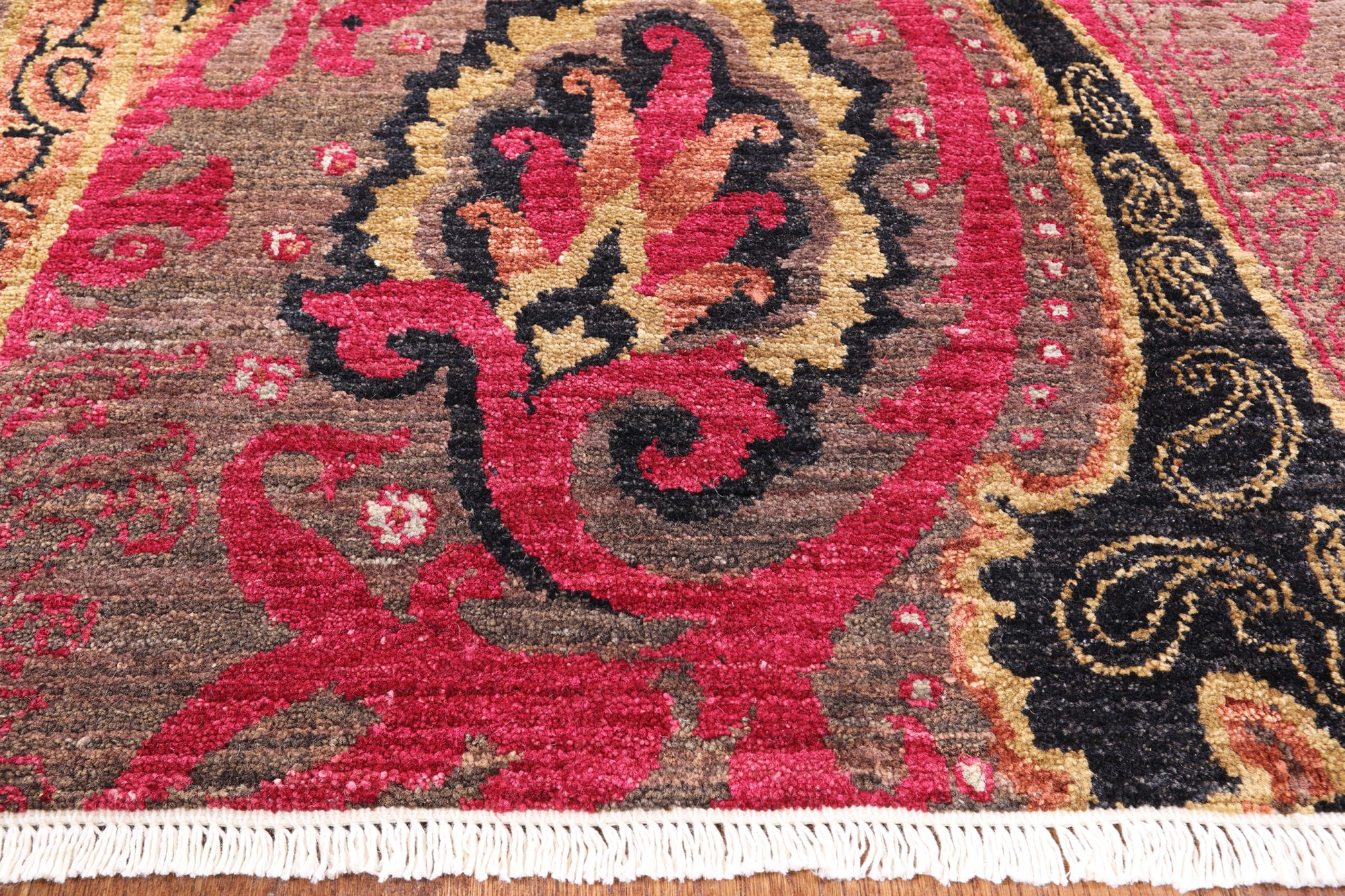 William Morris Handmade Wool Area Rug - 7' 10" X 10' 1" - Golden Nile