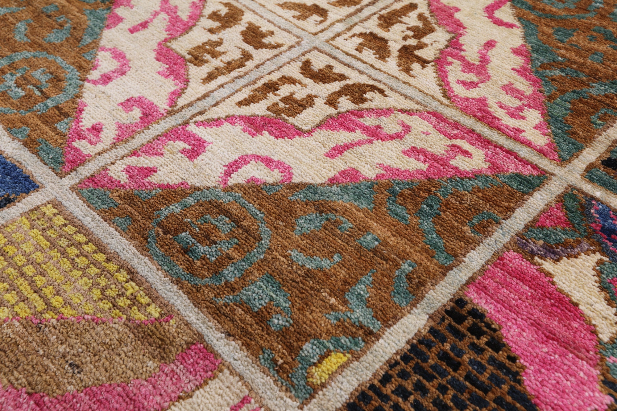 William Morris Handmade Wool Area Rug - 8' 2" X 9' 9" - Golden Nile