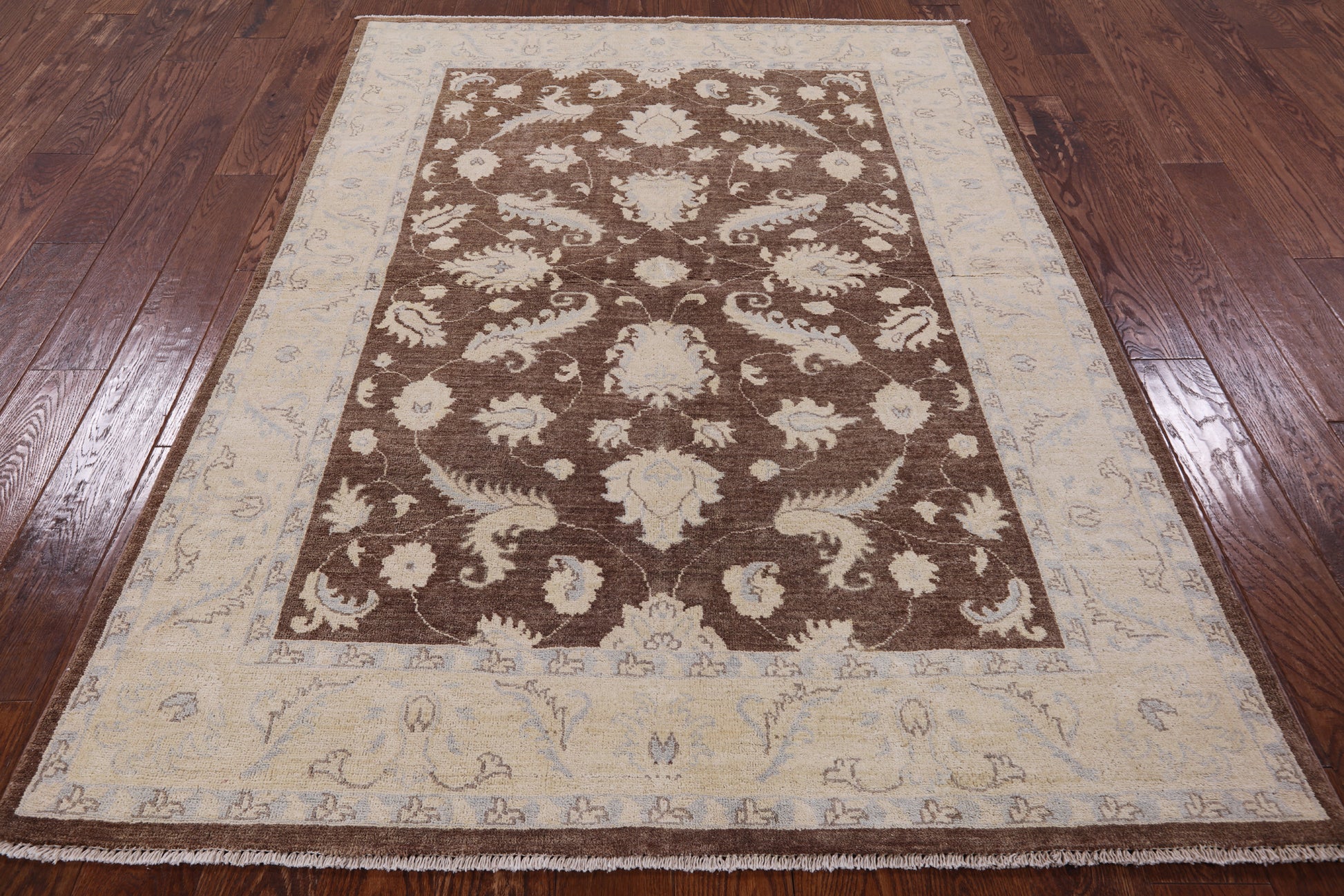 Brown Peshawar Hand Knotted Wool Area Rug - 4' 10" X 6' 10" - Golden Nile