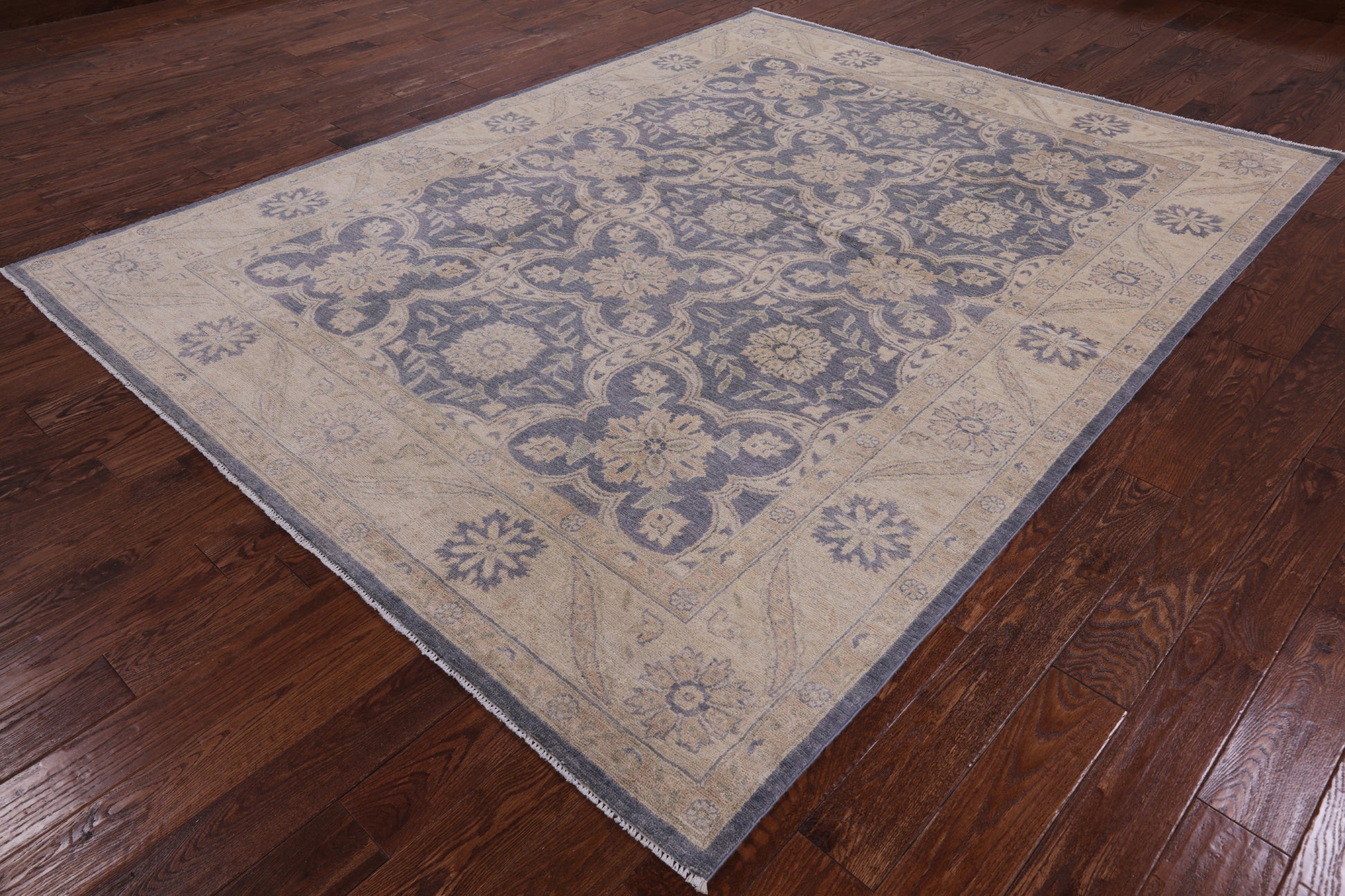 Peshawar Hand Knotted Wool Rug - 7' 10" X 9' 10" - Golden Nile