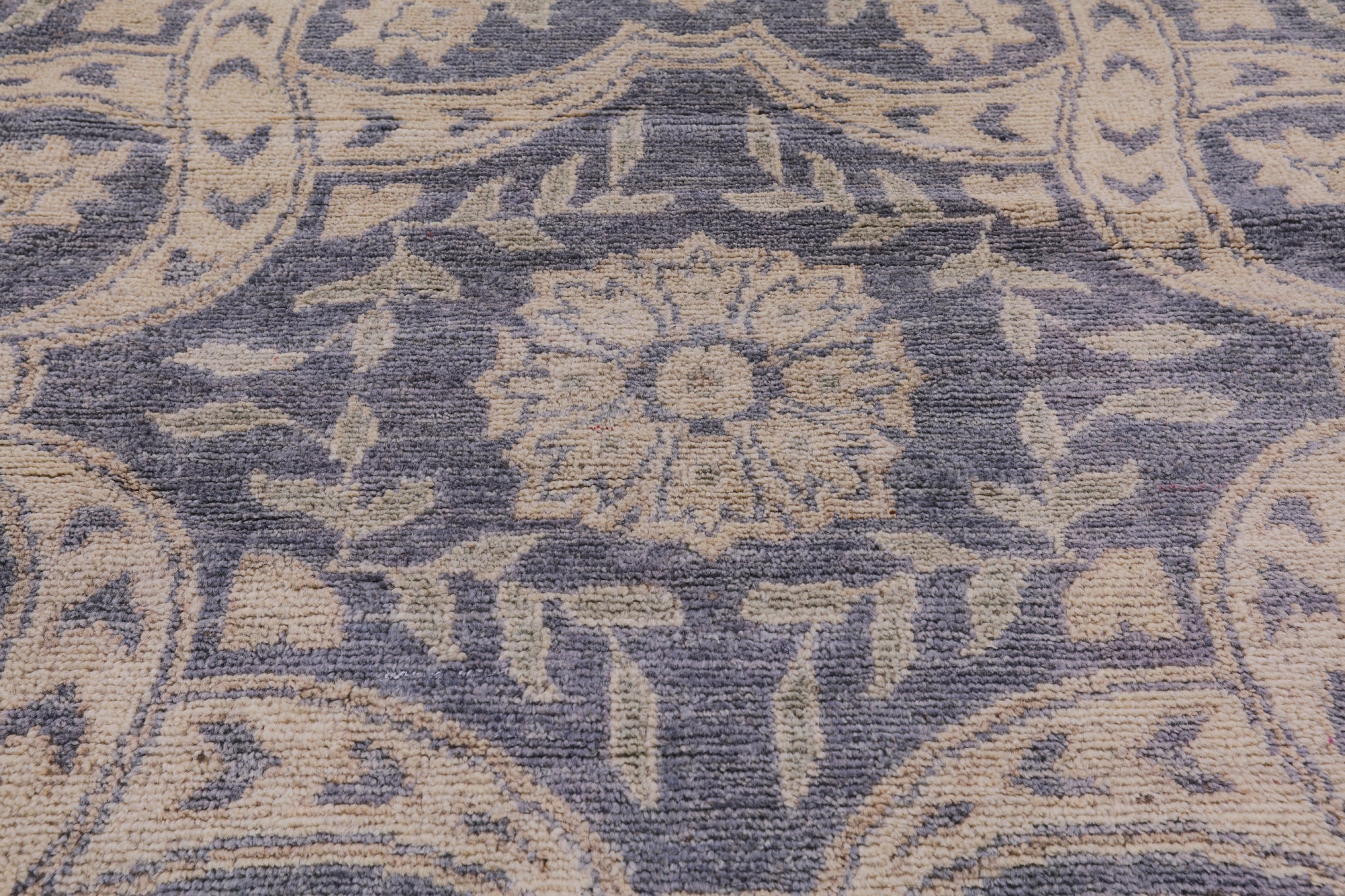 Peshawar Hand Knotted Wool Rug - 7' 10" X 9' 10" - Golden Nile