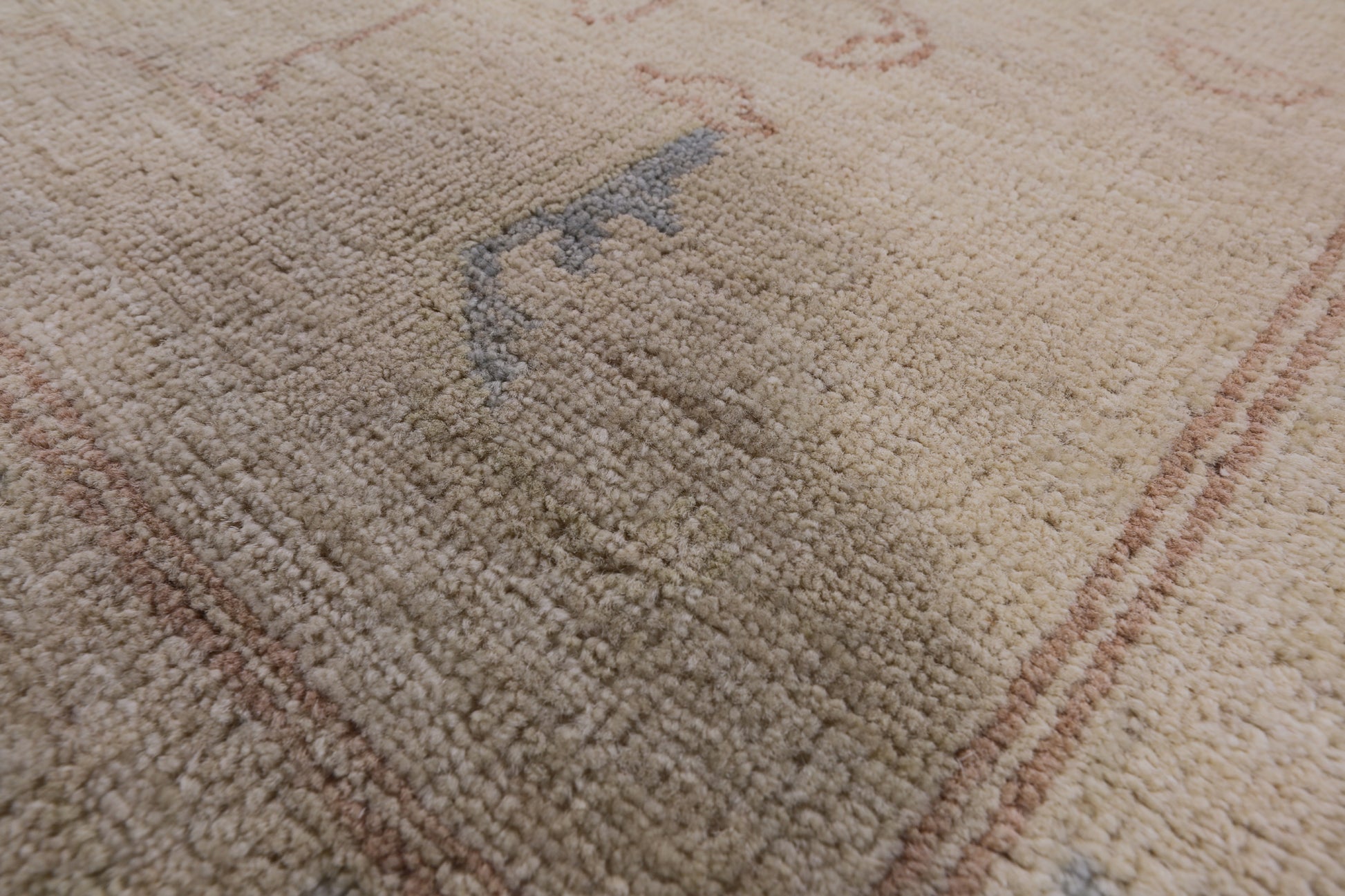 Peshawar Hand Knotted Wool Rug - 8' 2" X 9' 8" - Golden Nile